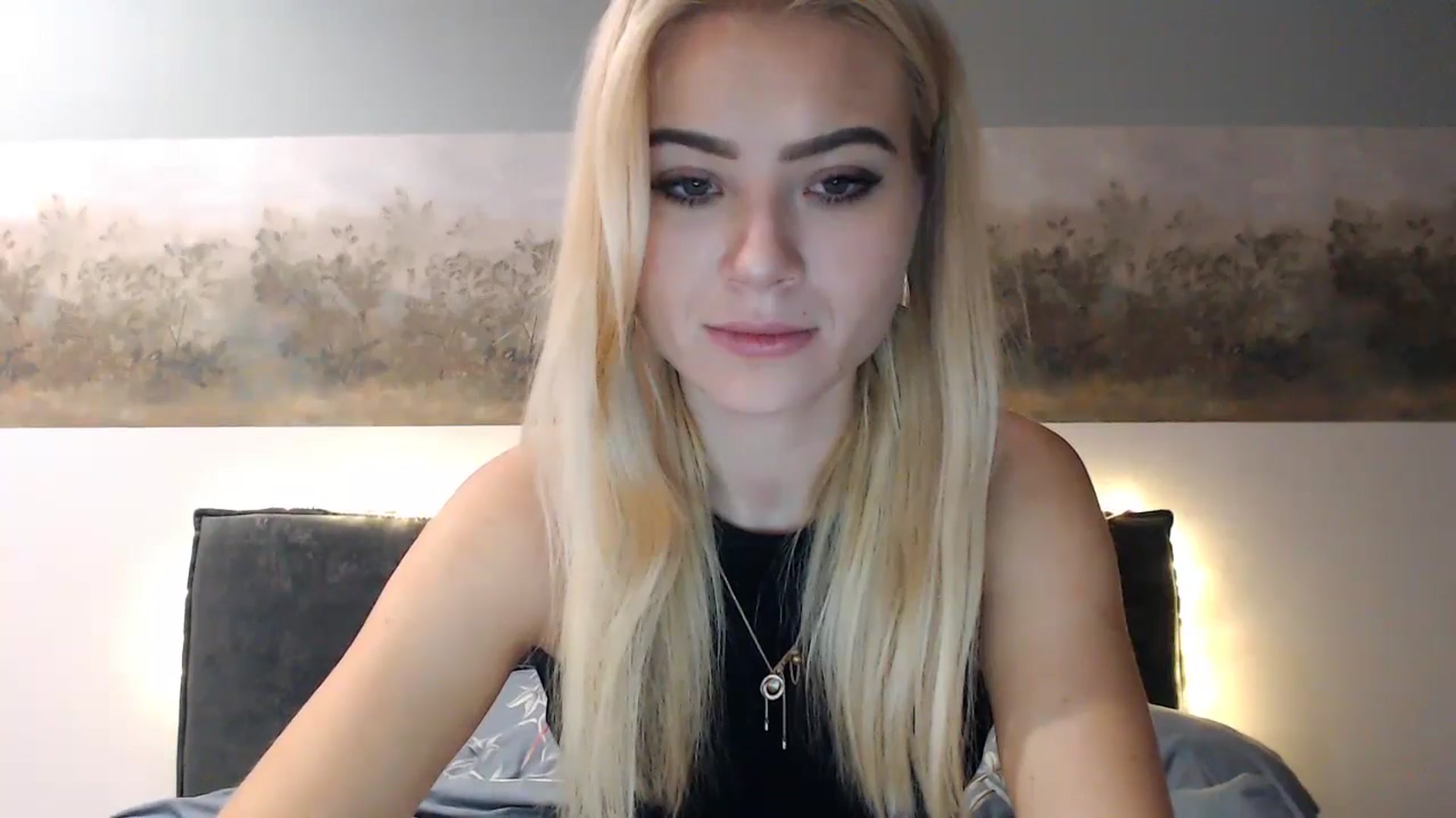 Gallery image thumbnail from fiancee's myfreecams stream on, 12/26/2024, 04:16 image 14 of 20