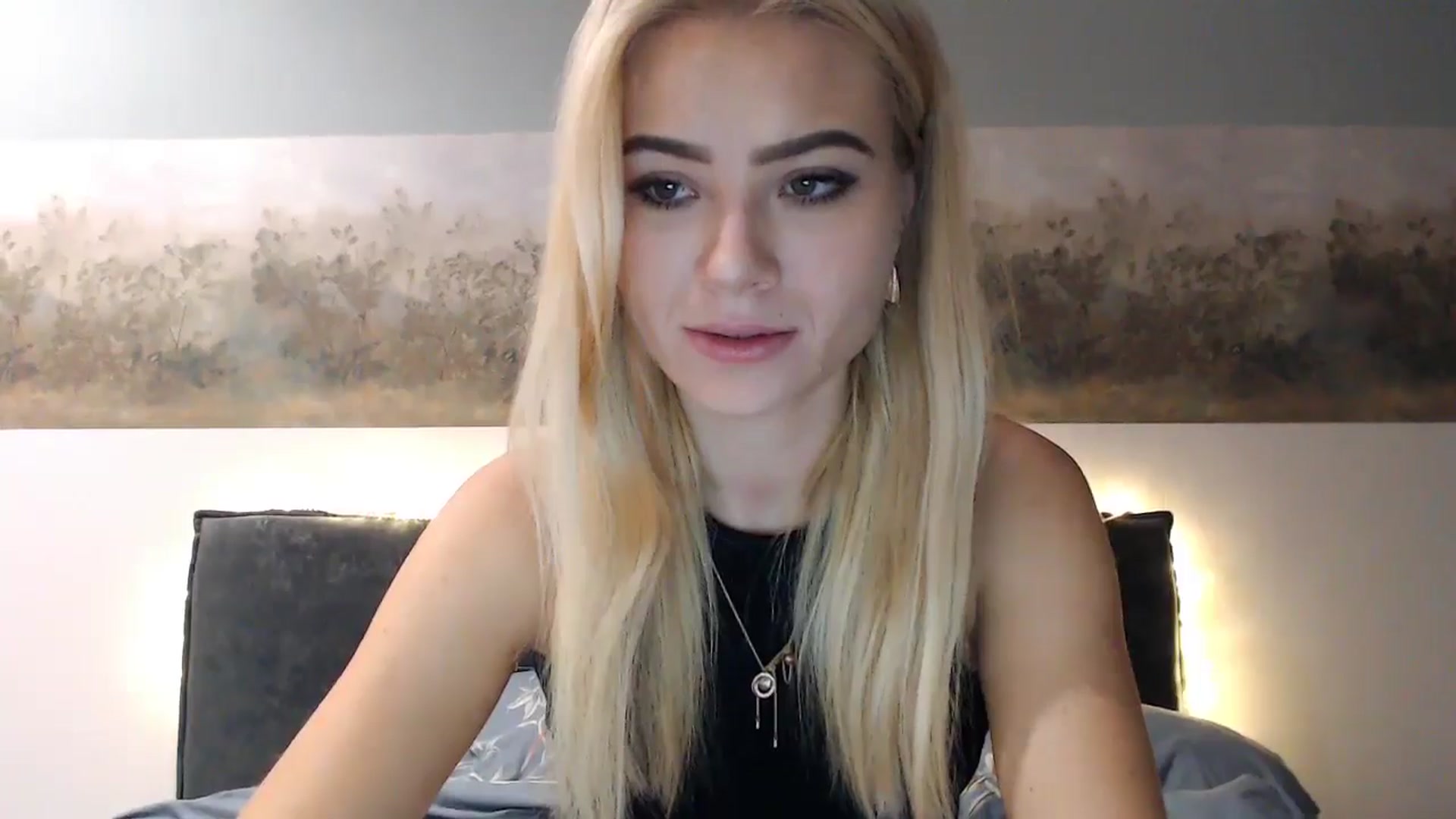 Gallery image thumbnail from fiancee's myfreecams stream on, 12/26/2024, 04:16 image 15 of 20