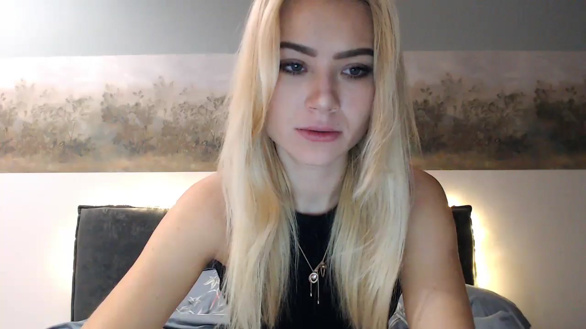 Gallery image thumbnail from fiancee's myfreecams stream on, 12/26/2024, 04:16 image 5 of 20