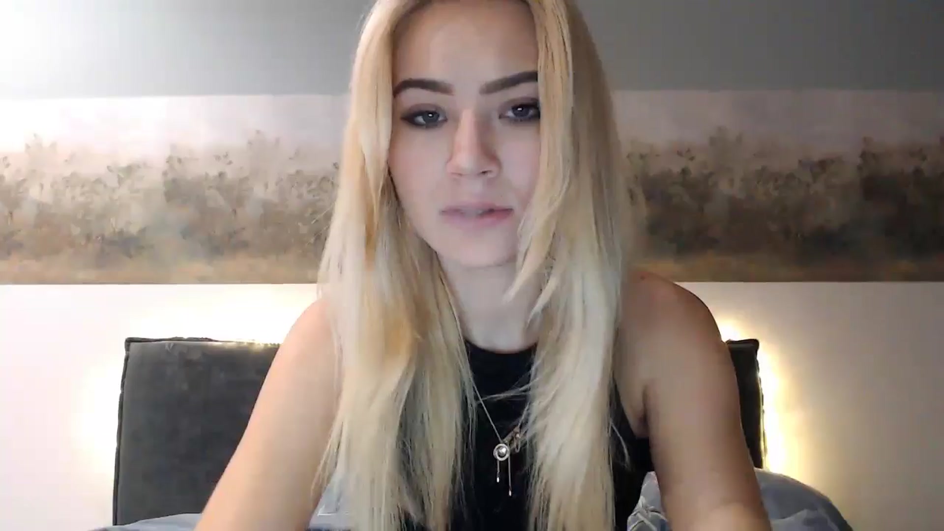 Gallery image thumbnail from fiancee's myfreecams stream on, 12/26/2024, 04:16 image 3 of 20