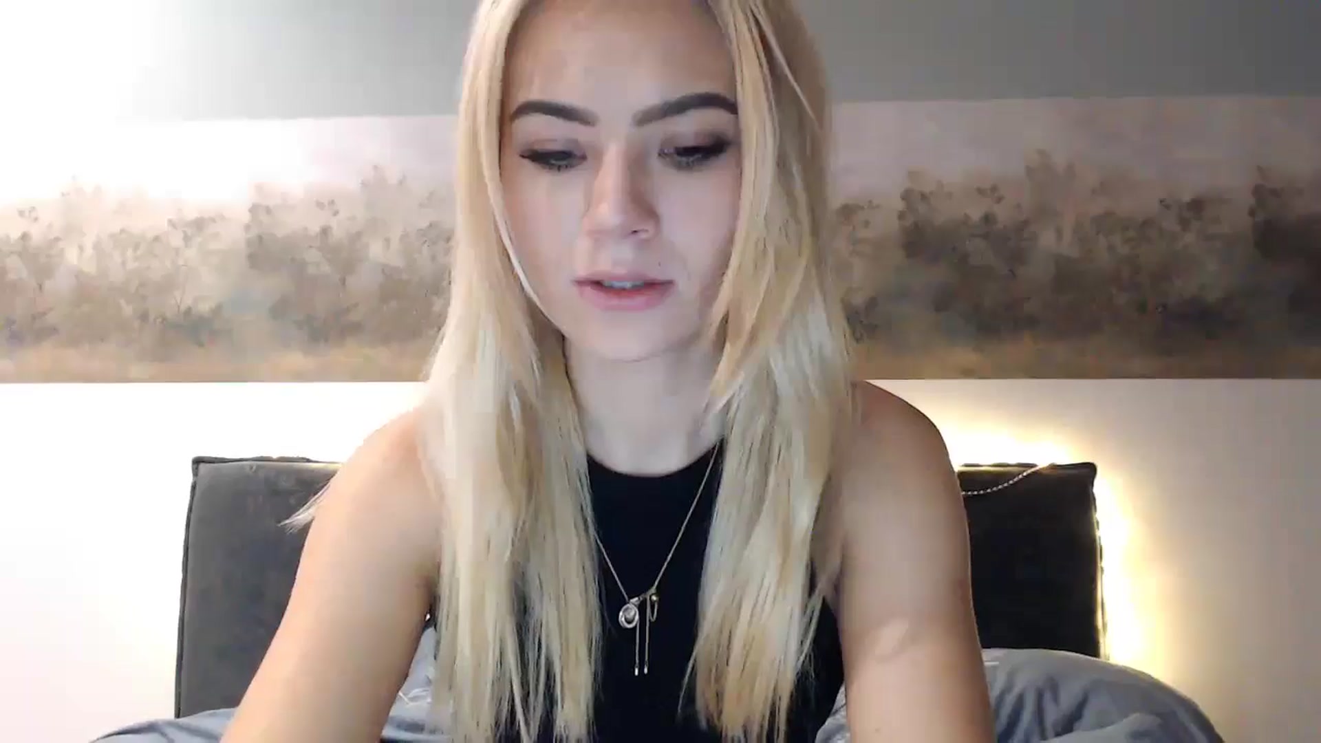 Gallery image thumbnail from fiancee's myfreecams stream on, 12/26/2024, 04:53 image 14 of 20