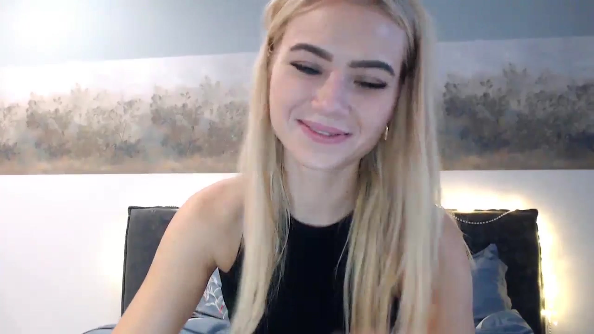 Gallery image thumbnail from fiancee's myfreecams stream on, 12/26/2024, 06:53 image 13 of 20