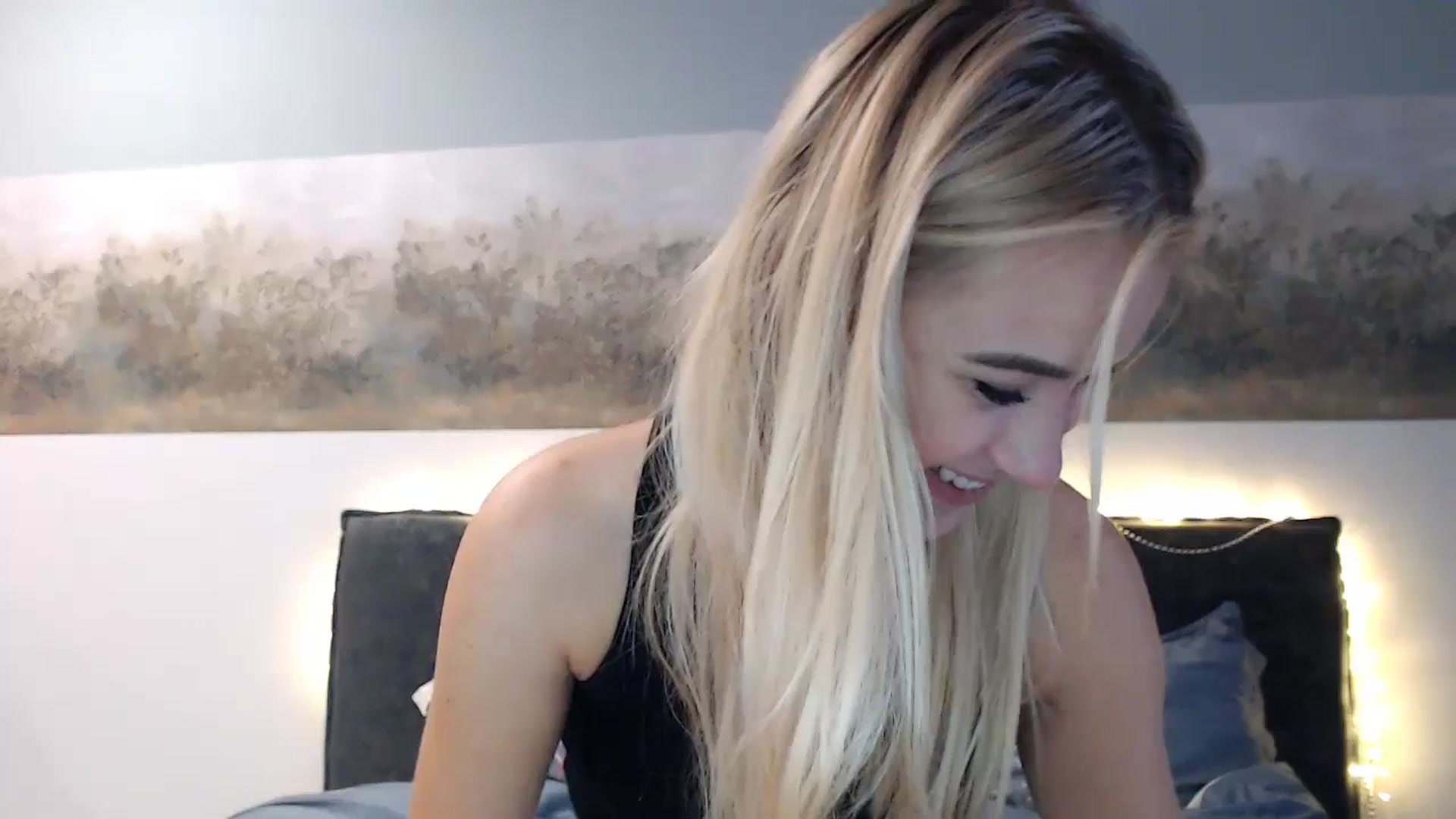 Gallery image thumbnail from fiancee's myfreecams stream on, 12/26/2024, 06:53 image 1 of 20