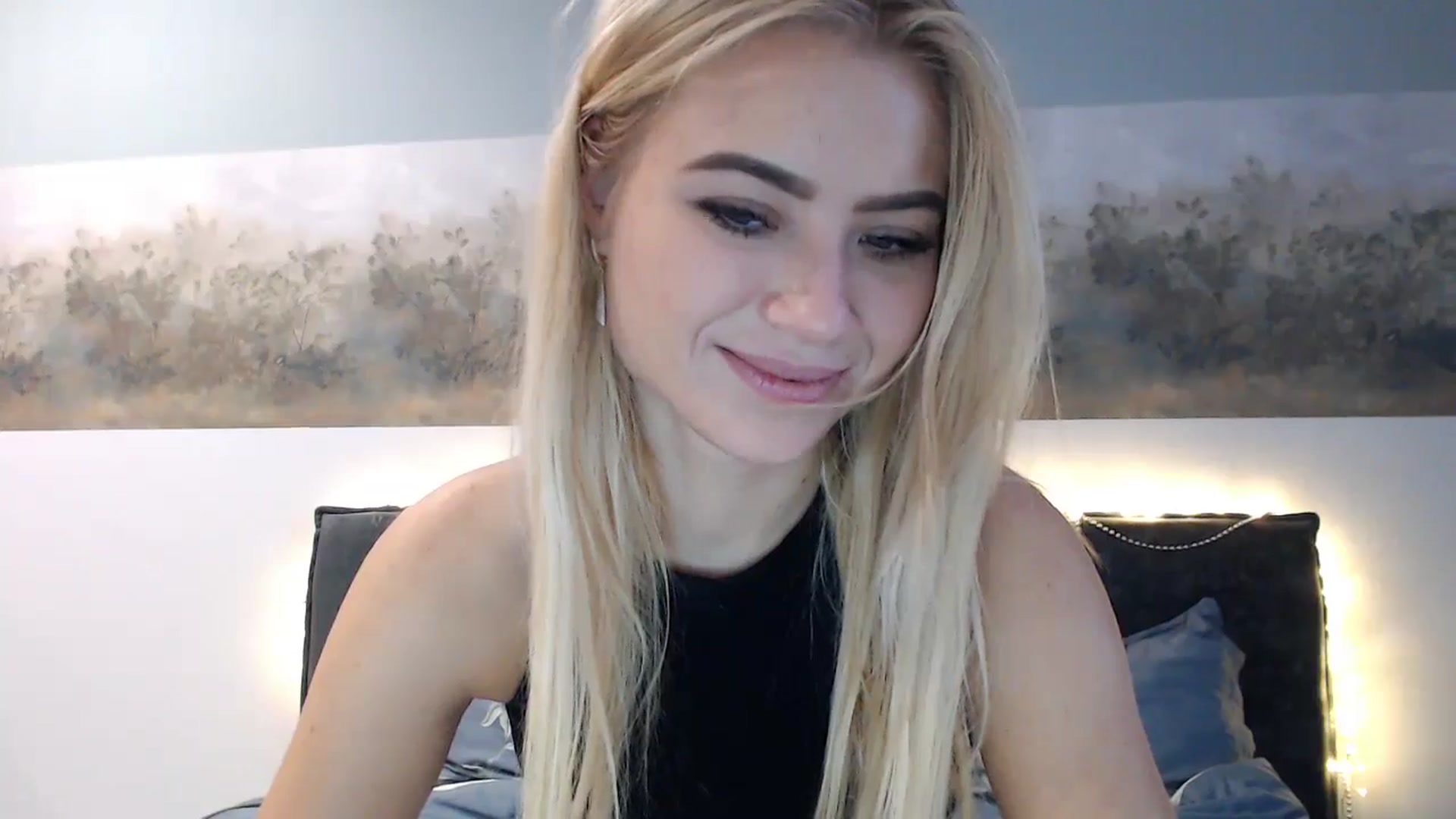 Gallery image thumbnail from fiancee's myfreecams stream on, 12/26/2024, 06:53 image 14 of 20
