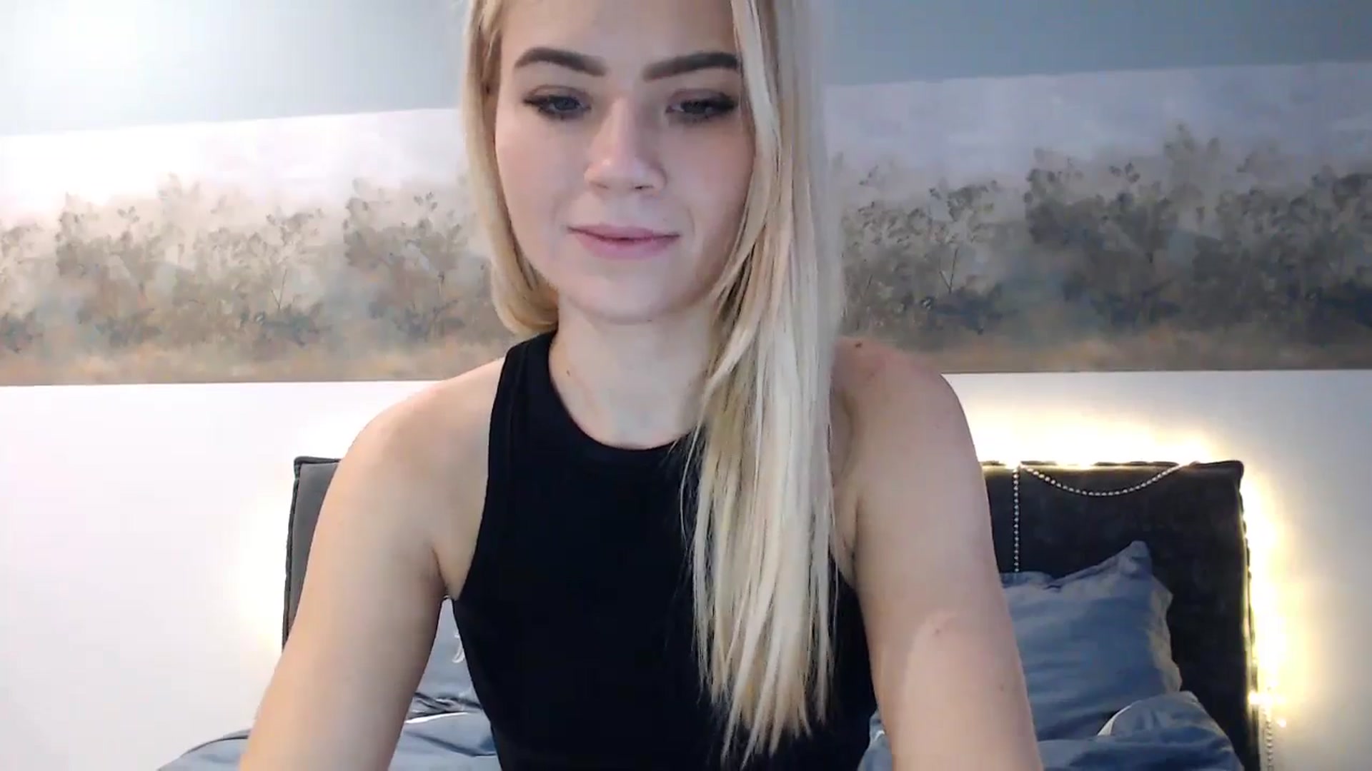Gallery image thumbnail from fiancee's myfreecams stream on, 12/26/2024, 06:53 image 8 of 20