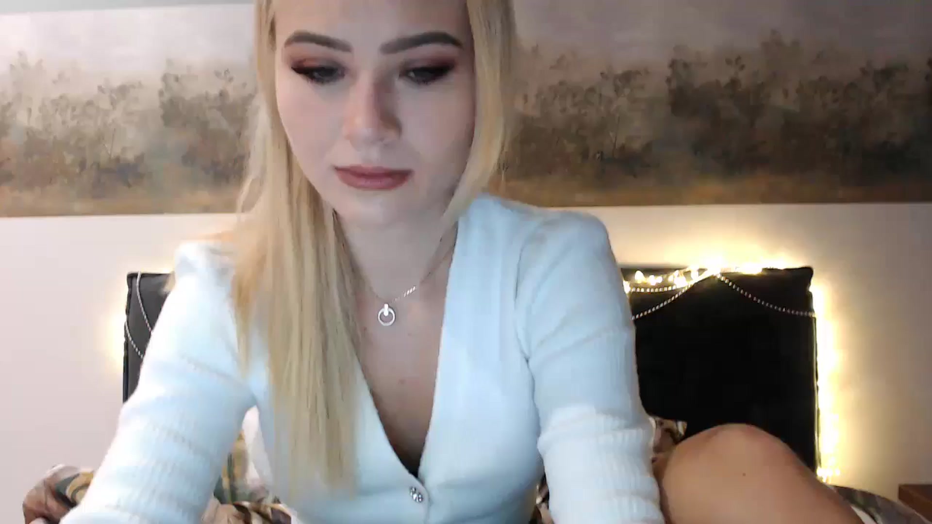 Gallery image thumbnail from fiancee's myfreecams stream on, 12/31/2024, 03:13 image 12 of 20