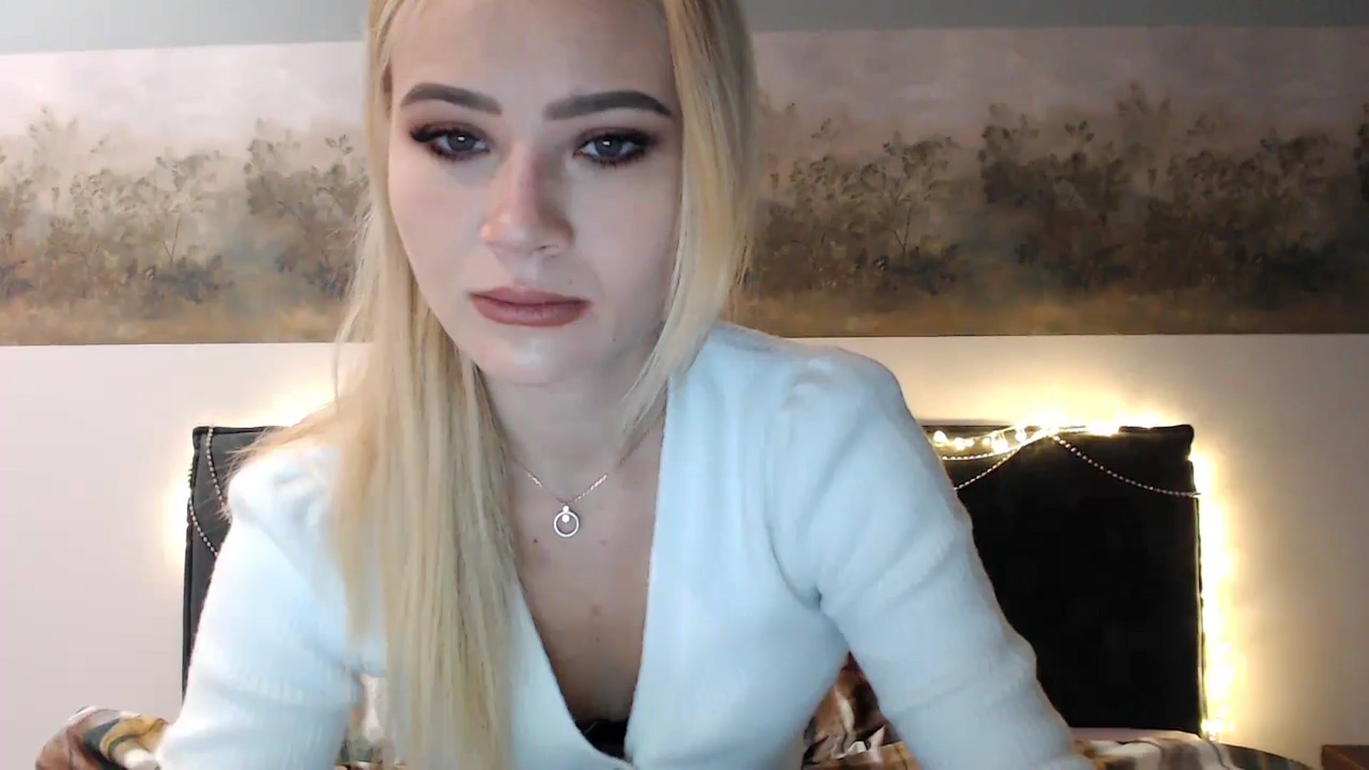 Gallery image thumbnail from fiancee's myfreecams stream on, 12/31/2024, 03:13 image 13 of 20