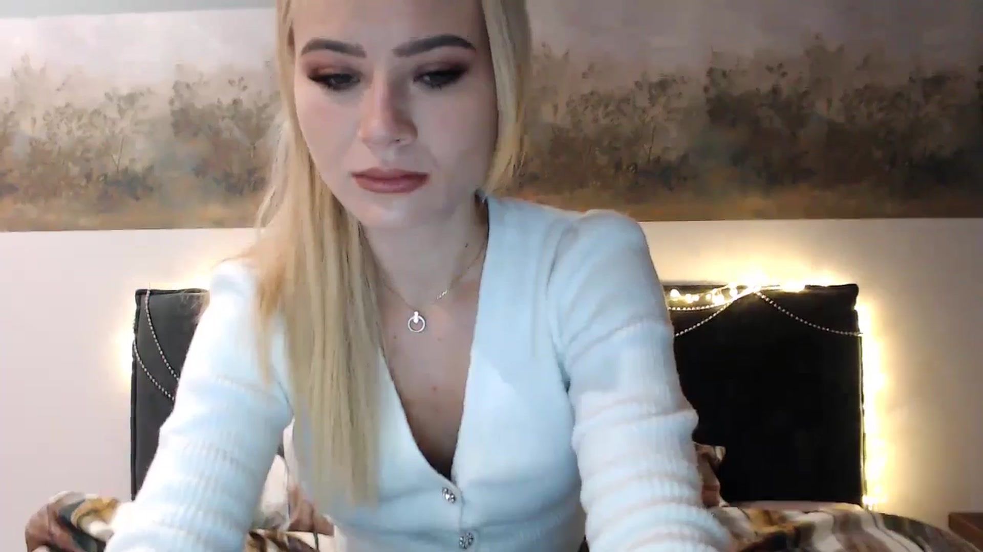 Gallery image thumbnail from fiancee's myfreecams stream on, 12/31/2024, 03:13 image 11 of 20