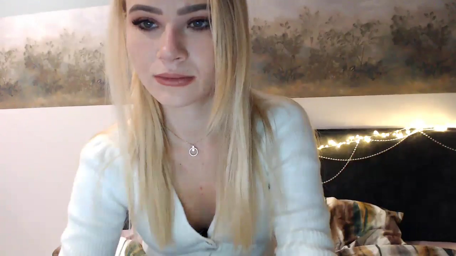 Gallery image thumbnail from fiancee's myfreecams stream on, 12/31/2024, 04:25 image 5 of 20