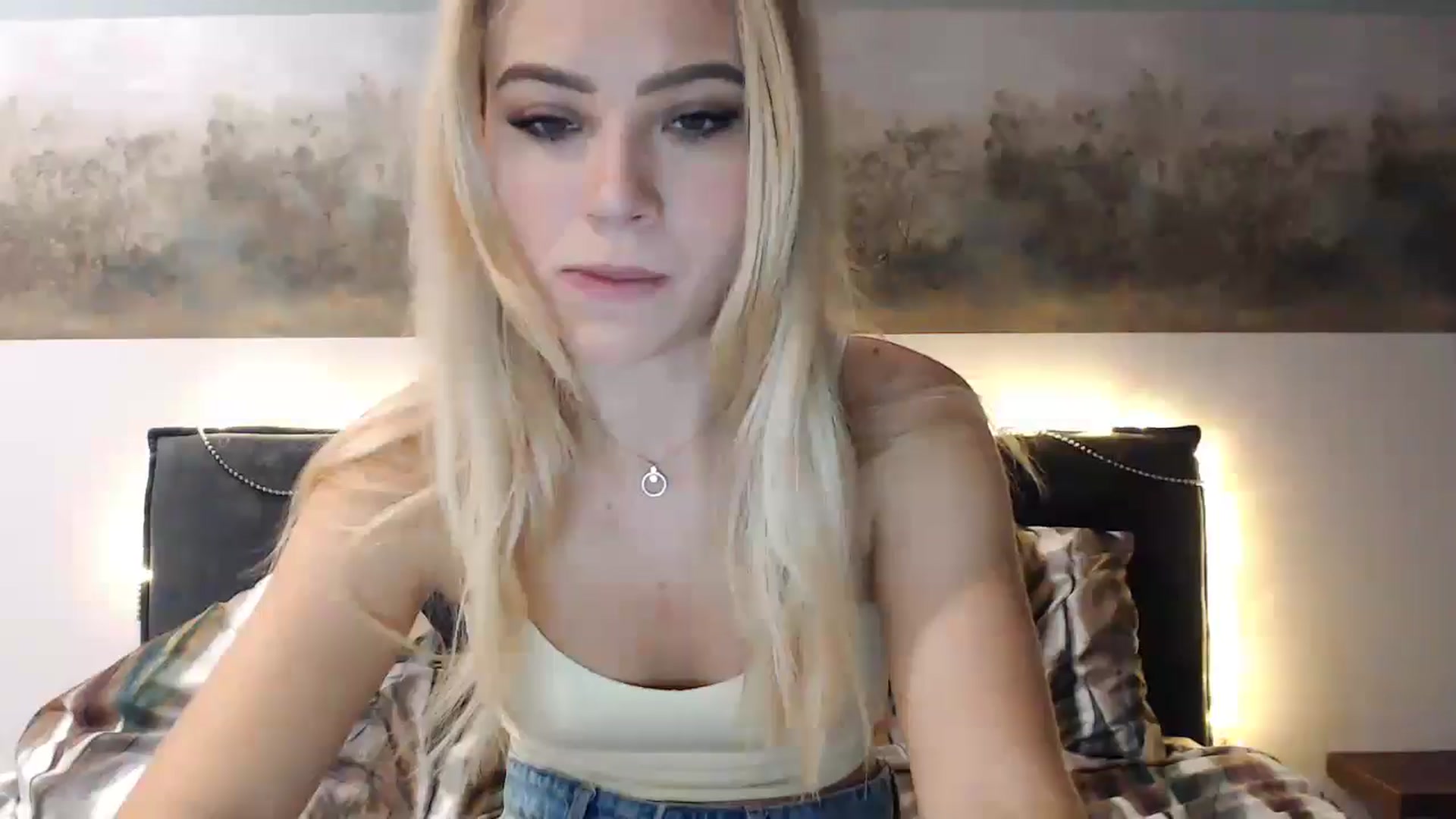 Gallery image thumbnail from fiancee's myfreecams stream on, 01/03/2025, 04:20 image 1 of 20