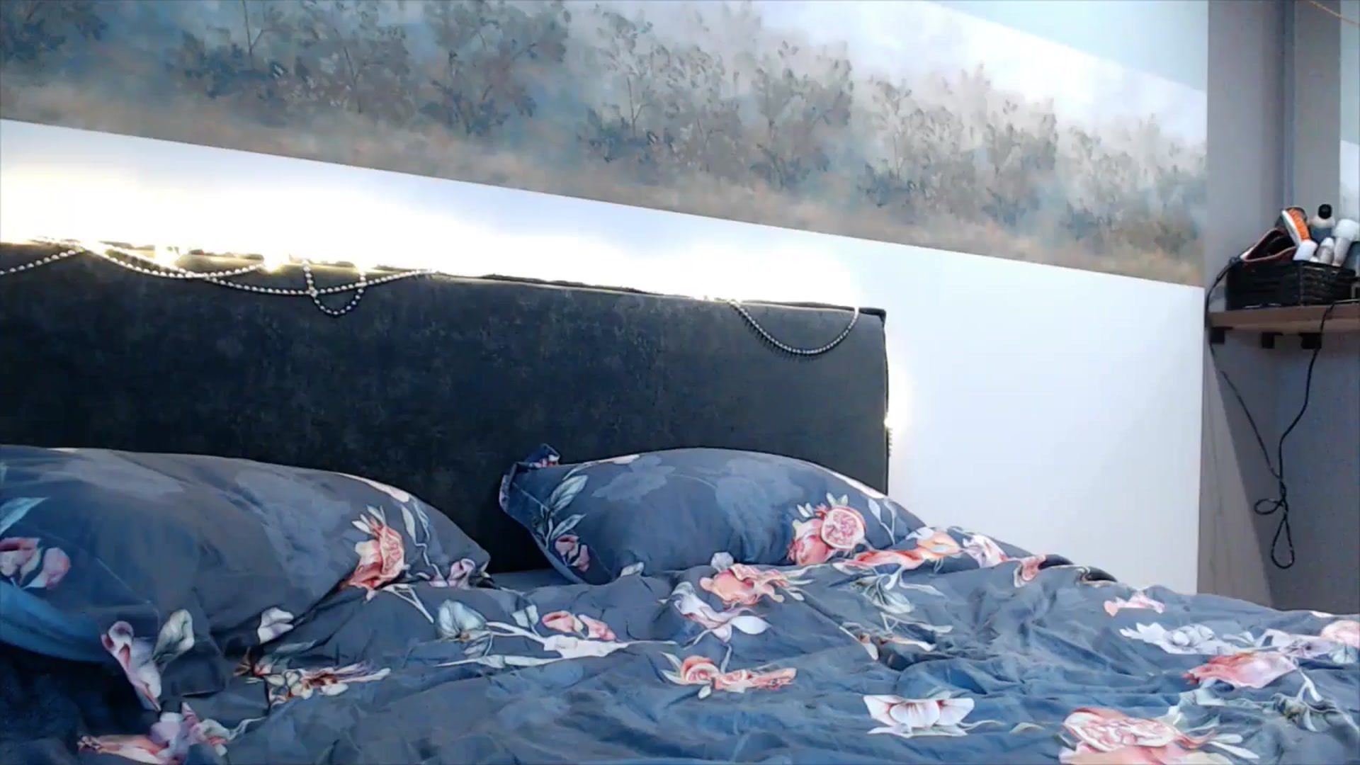 Gallery image thumbnail from fiancee's myfreecams stream on, 01/07/2025, 07:31 image 19 of 20