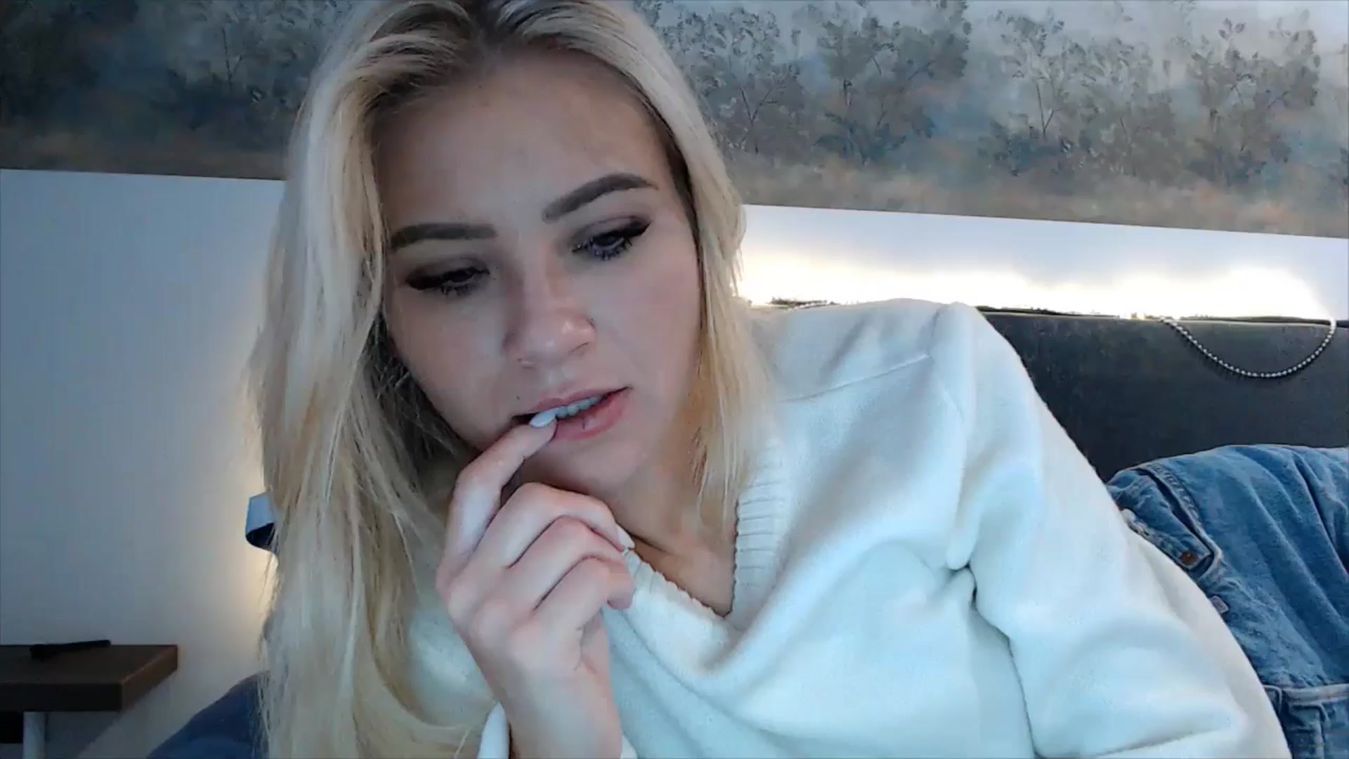 Gallery image thumbnail from fiancee's myfreecams stream on, 01/07/2025, 07:31 image 7 of 20