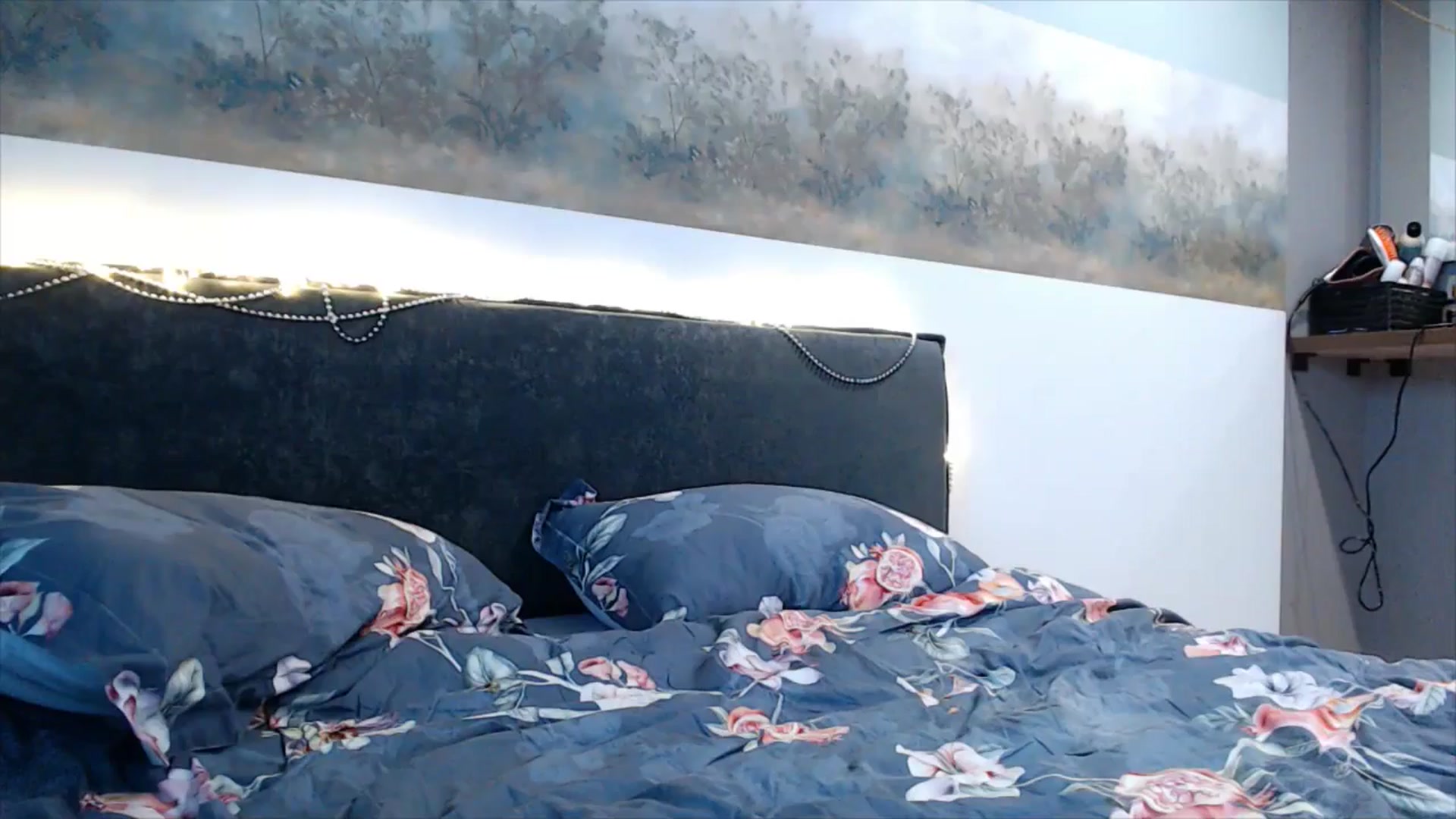 Gallery image thumbnail from fiancee's myfreecams stream on, 01/07/2025, 07:31 image 17 of 20