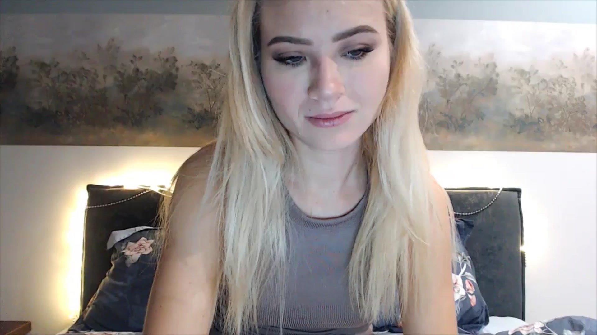 Gallery image thumbnail from fiancee's myfreecams stream on, 01/08/2025, 05:07 image 7 of 20
