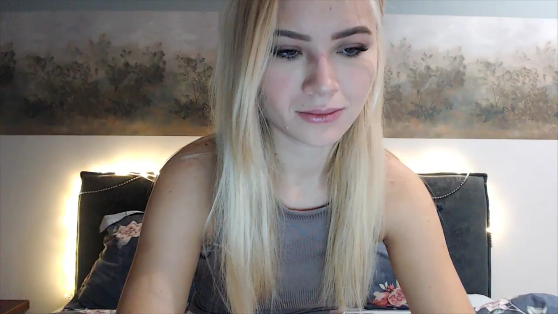 Gallery image thumbnail from fiancee's myfreecams stream on, 01/08/2025, 05:07 image 4 of 20