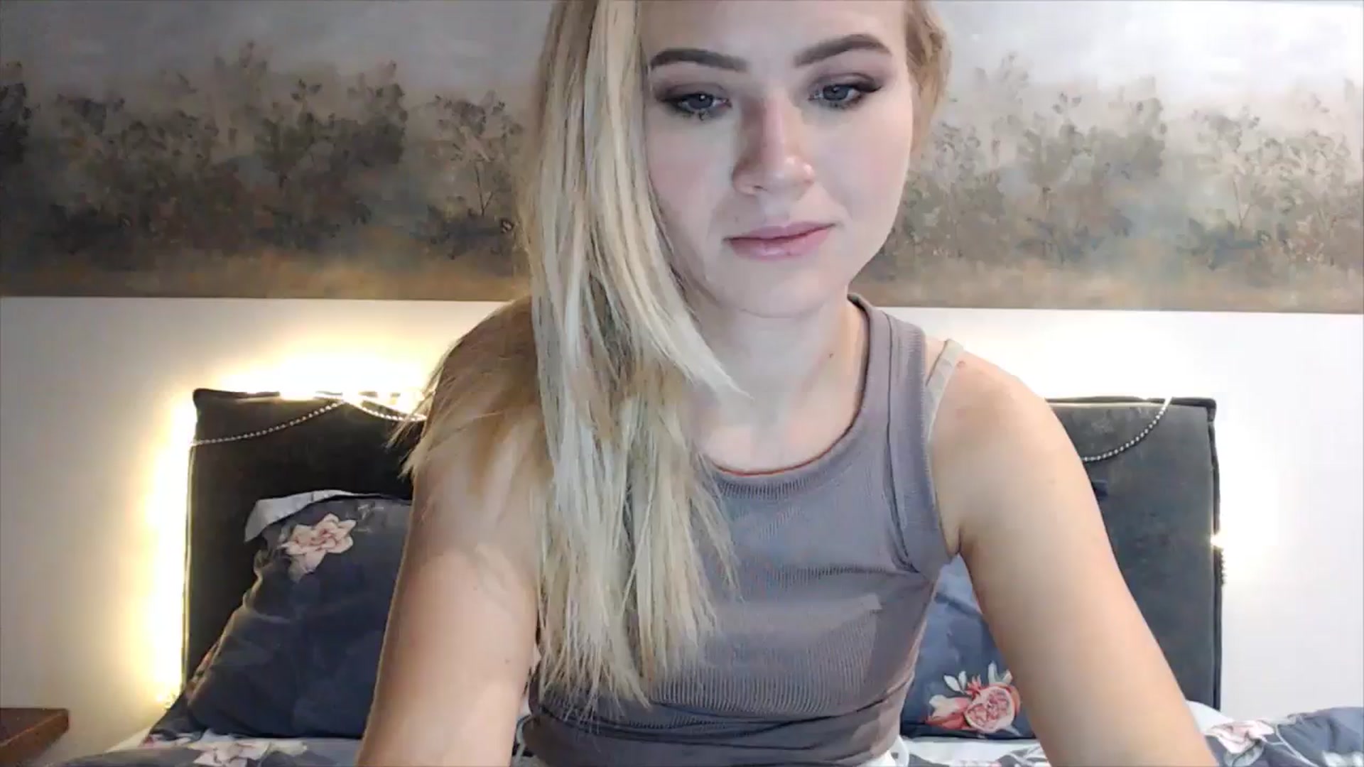 Gallery image thumbnail from fiancee's myfreecams stream on, 01/08/2025, 05:07 image 18 of 20