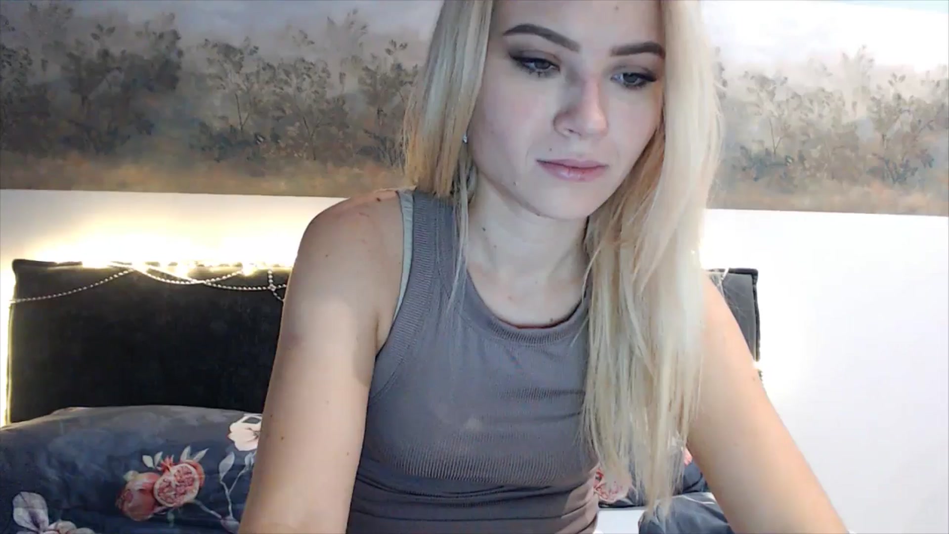 Gallery image thumbnail from fiancee's myfreecams stream on, 01/08/2025, 06:01 image 17 of 20