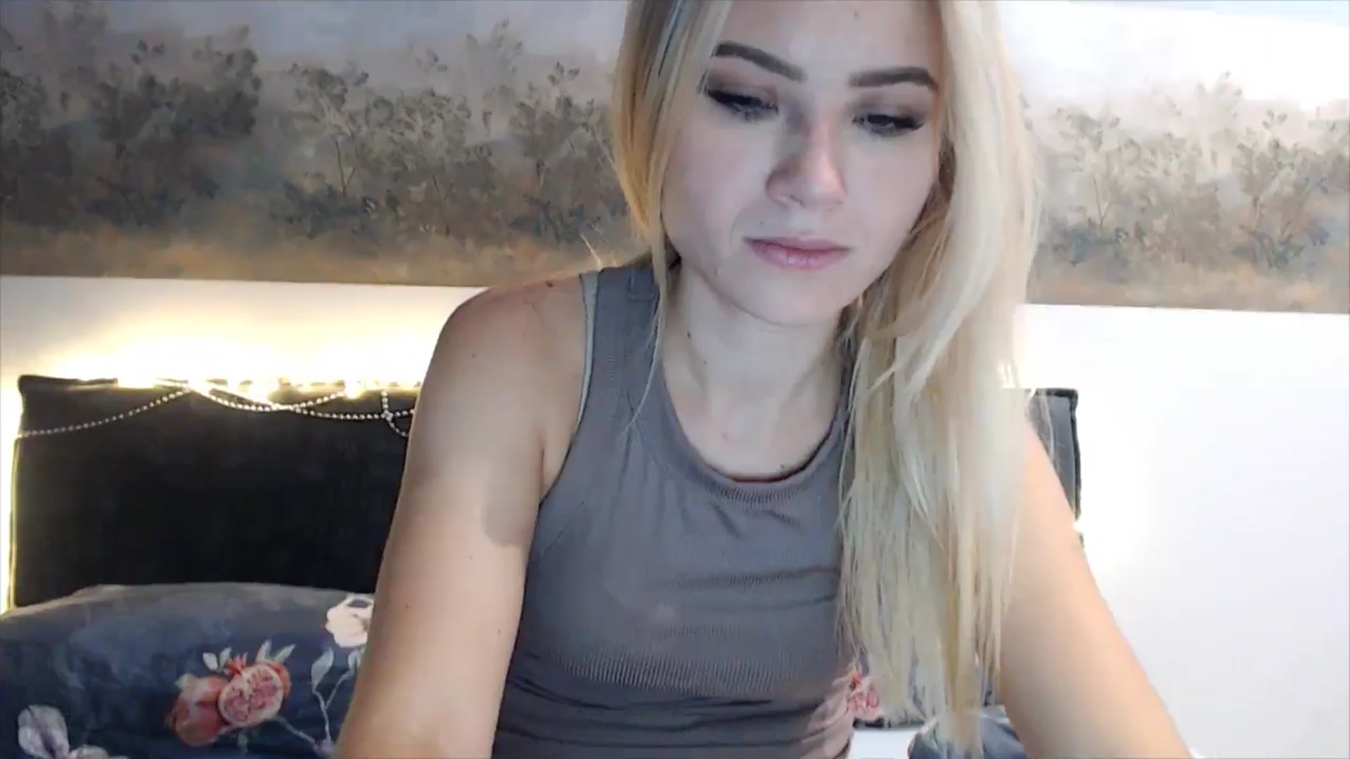 Gallery image thumbnail from fiancee's myfreecams stream on, 01/08/2025, 06:01 image 15 of 20