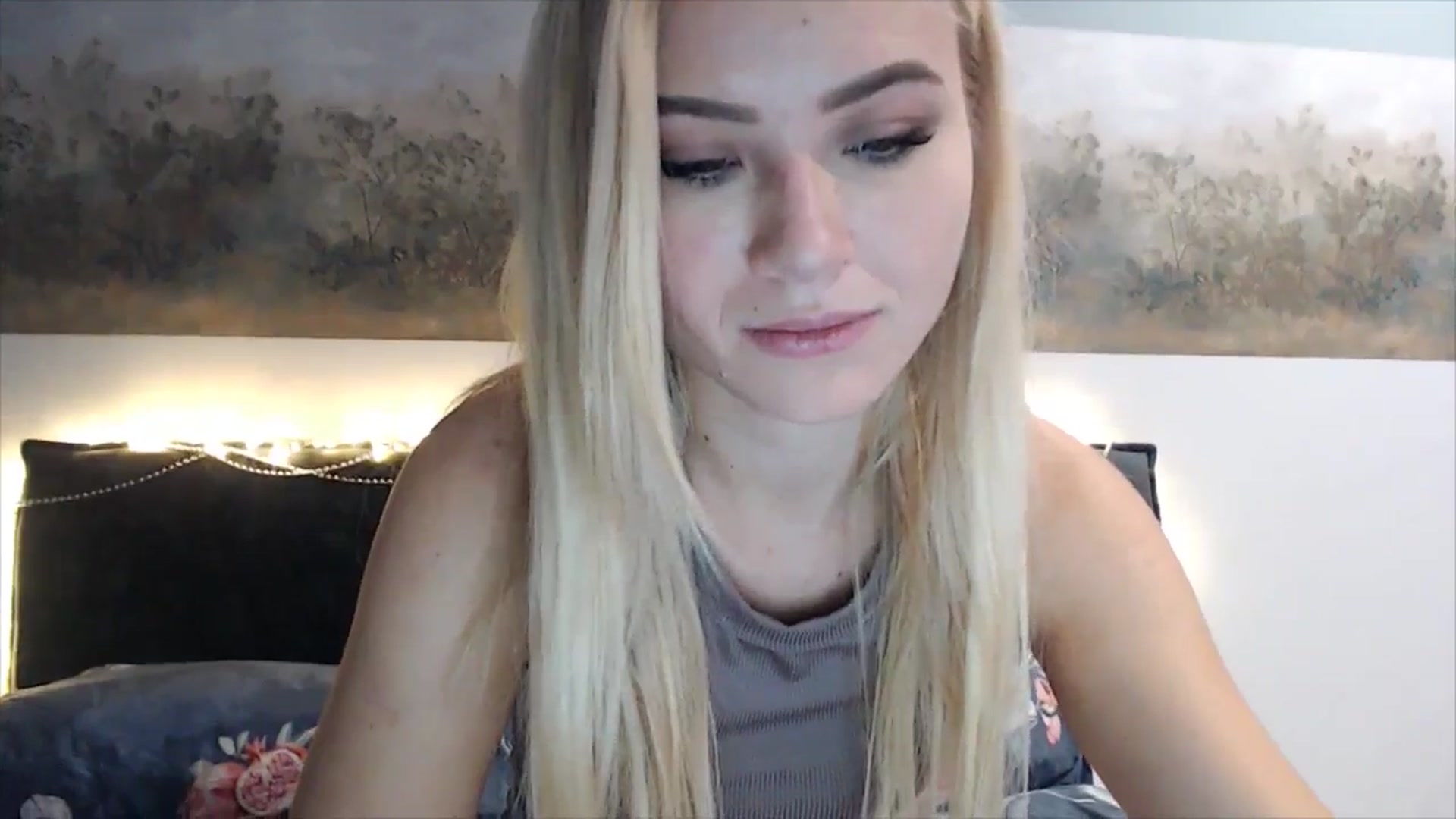 Gallery image thumbnail from fiancee's myfreecams stream on, 01/08/2025, 06:01 image 11 of 20