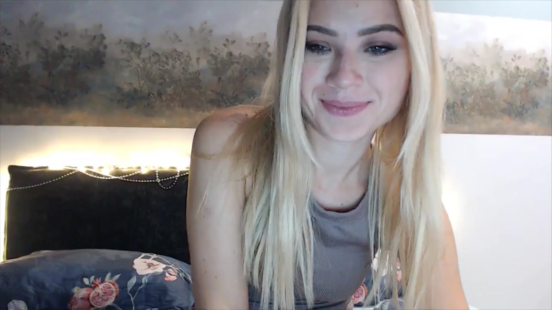 Gallery image thumbnail from fiancee's myfreecams stream on, 01/08/2025, 06:01 image 9 of 20