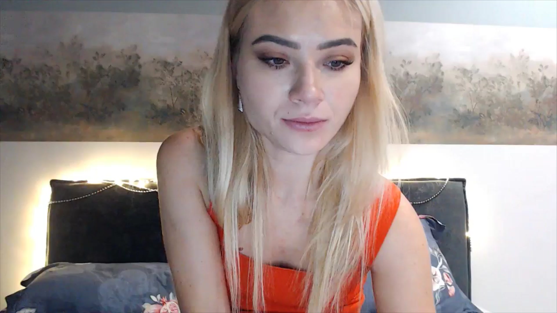Gallery image thumbnail from fiancee's myfreecams stream on, 01/09/2025, 03:50 image 12 of 20