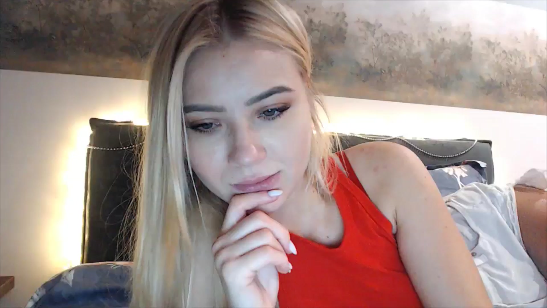 Gallery image thumbnail from fiancee's myfreecams stream on, 01/11/2025, 02:18 image 2 of 20