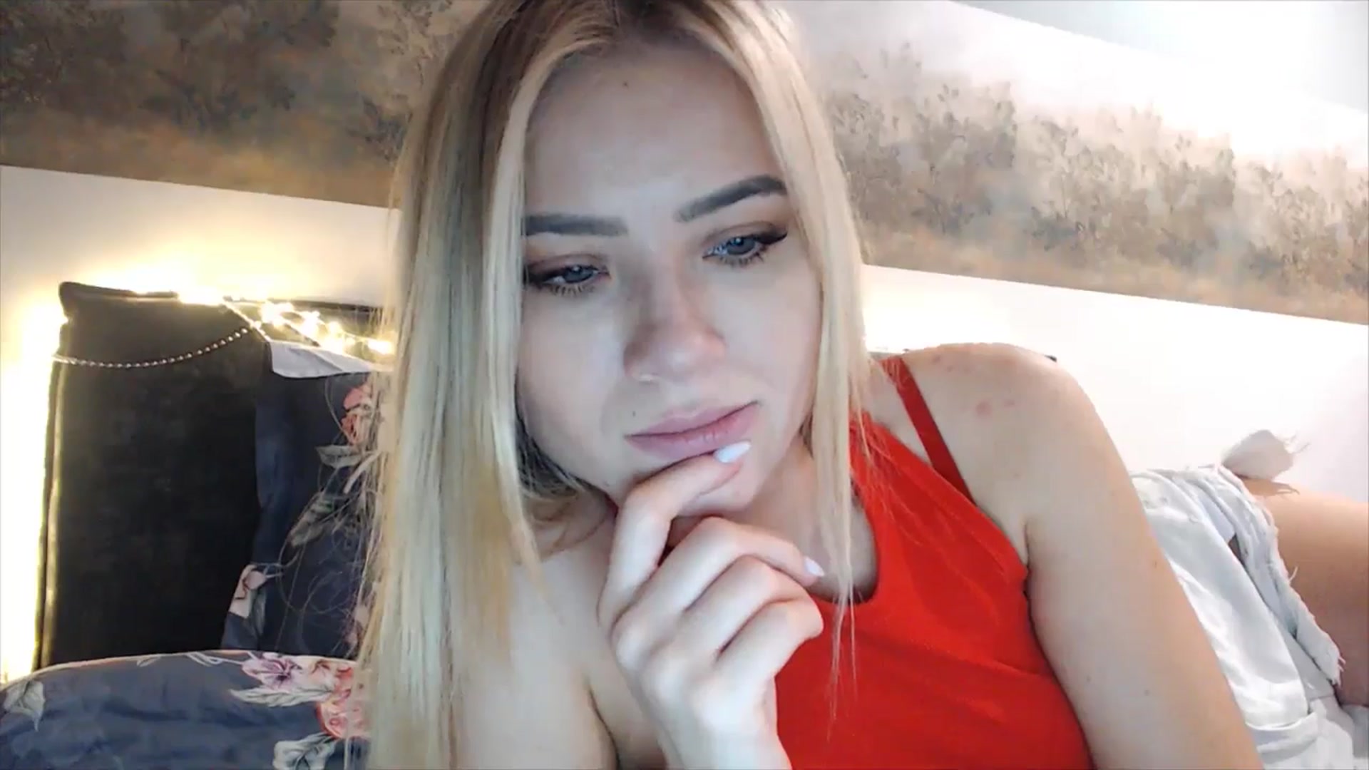 Gallery image thumbnail from fiancee's myfreecams stream on, 01/11/2025, 02:18 image 16 of 20