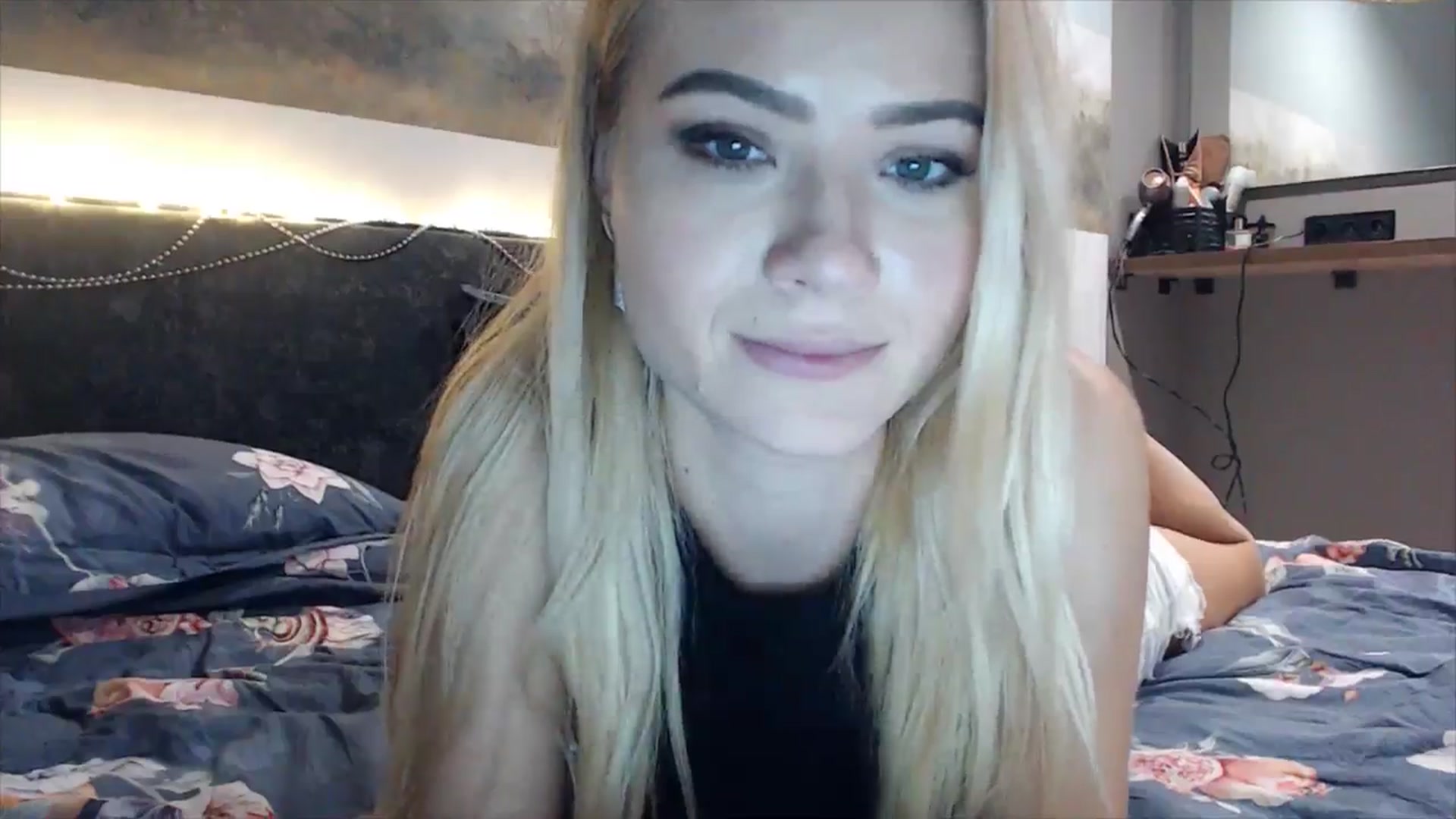 Gallery image thumbnail from fiancee's myfreecams stream on, 01/14/2025, 03:41 image 7 of 20