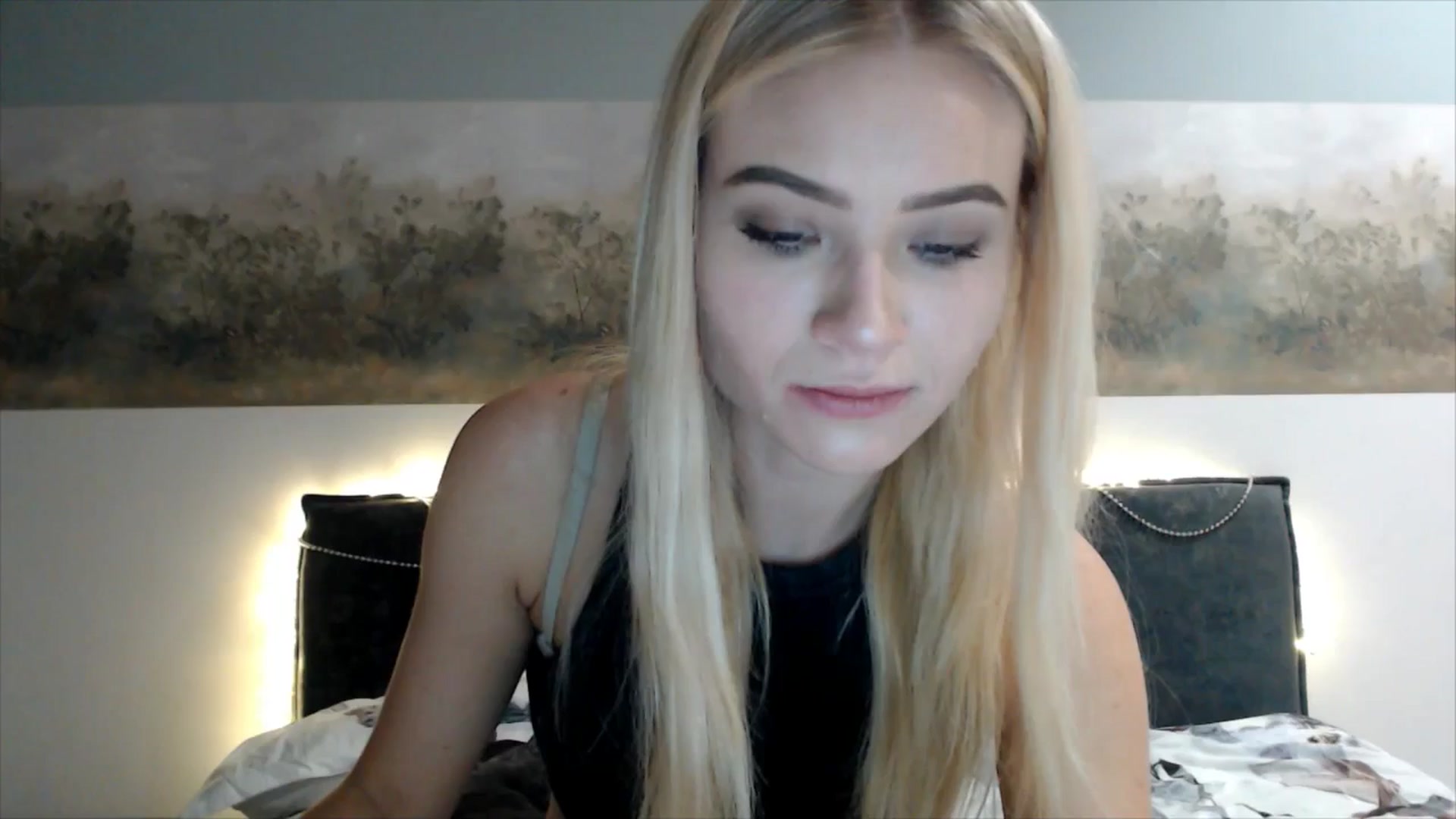 Gallery image thumbnail from fiancee's myfreecams stream on, 01/21/2025, 24:56 image 1 of 20