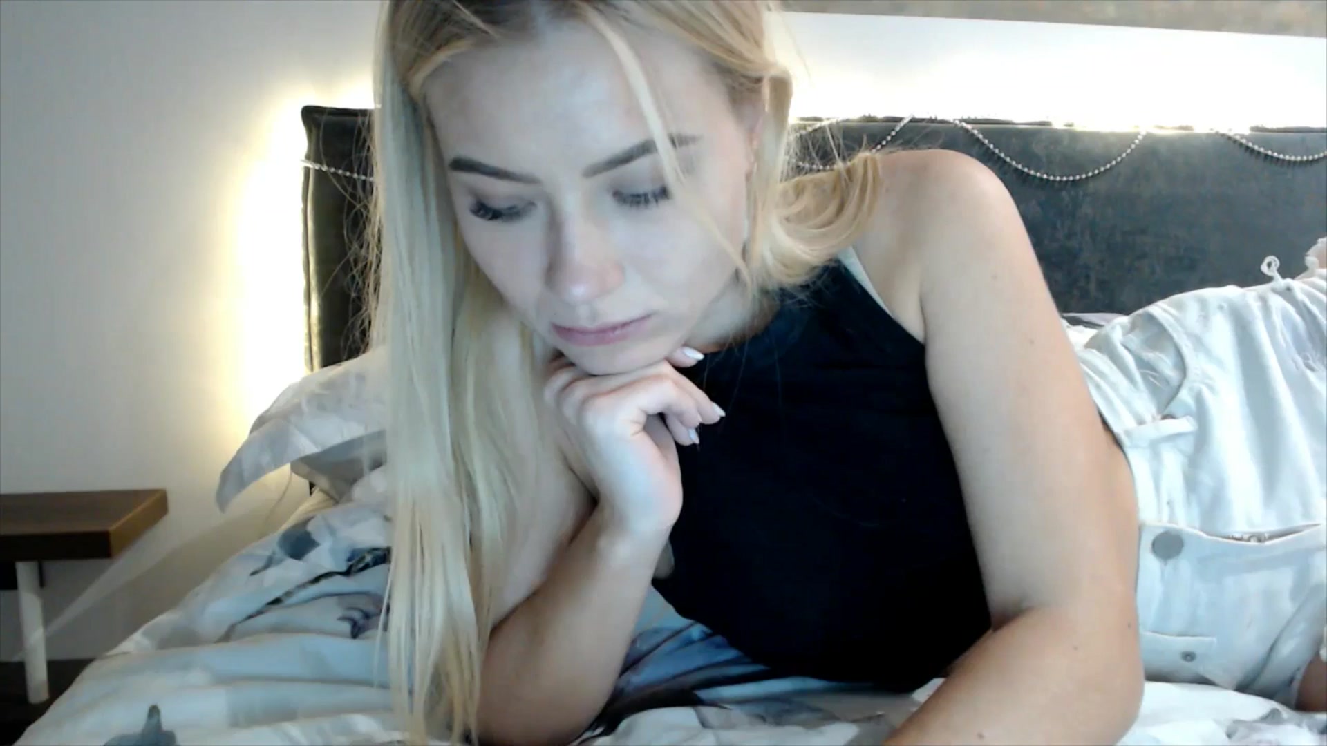Gallery image thumbnail from fiancee's myfreecams stream on, 01/21/2025, 04:21 image 20 of 20