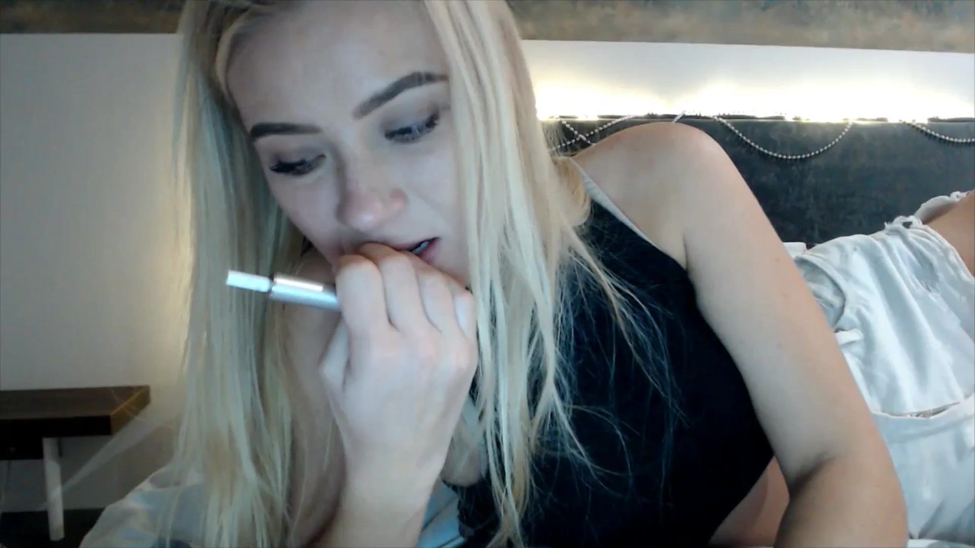 Gallery image thumbnail from fiancee's myfreecams stream on, 01/21/2025, 04:21 image 4 of 20