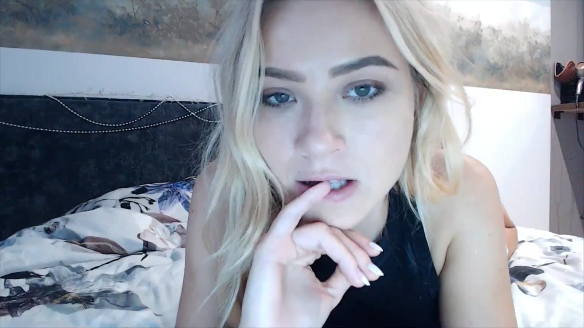 Gallery image thumbnail from fiancee's myfreecams stream on, 01/22/2025, 06:42 image 20 of 20