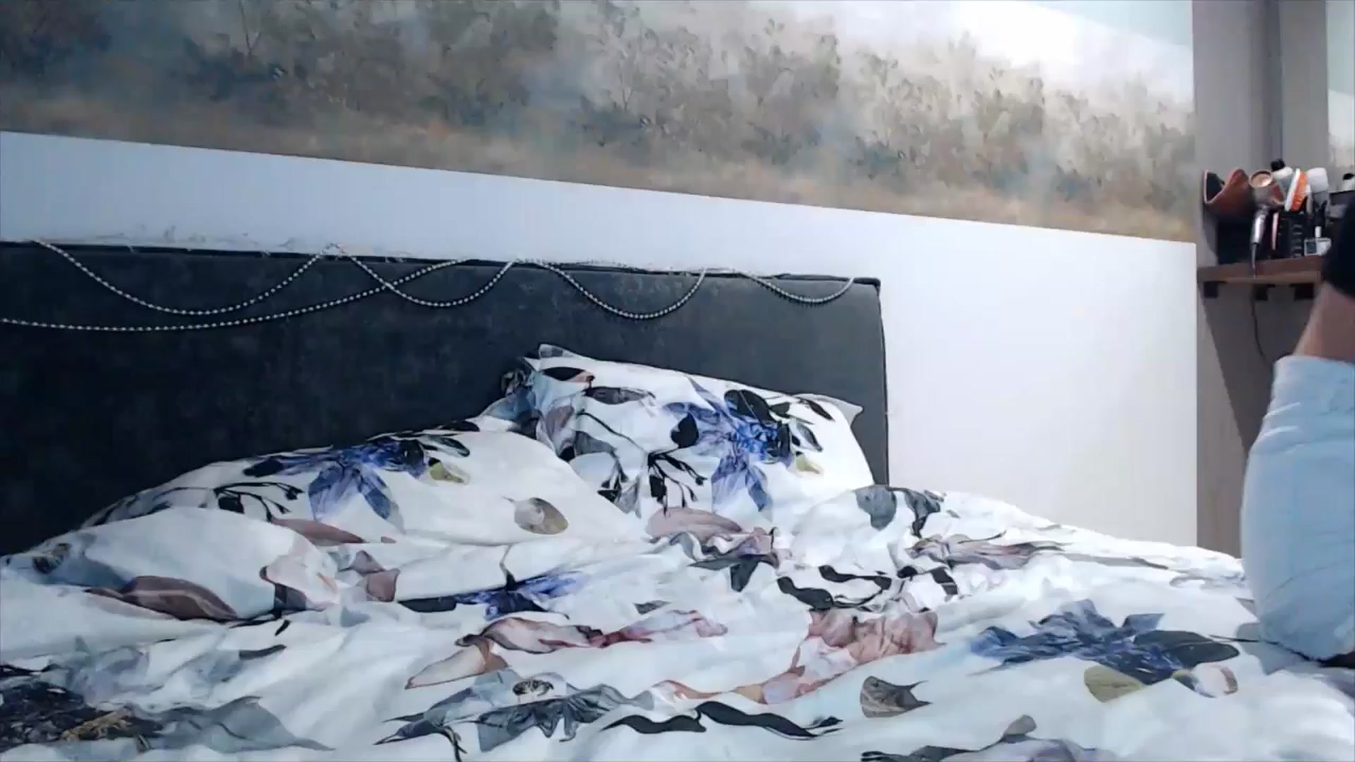 Gallery image thumbnail from fiancee's myfreecams stream on, 01/22/2025, 06:42 image 1 of 20
