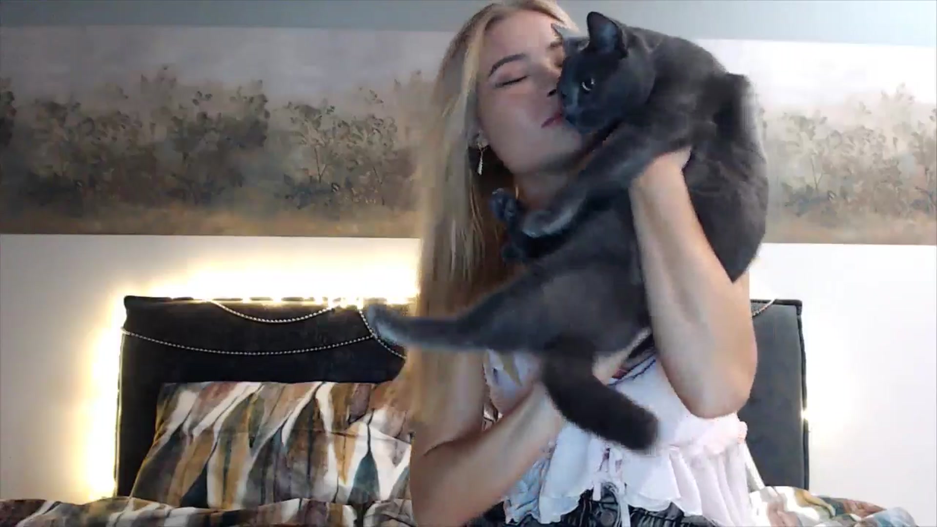 Gallery image thumbnail from fiancee's myfreecams stream on, 01/26/2025, 05:31 image 12 of 20
