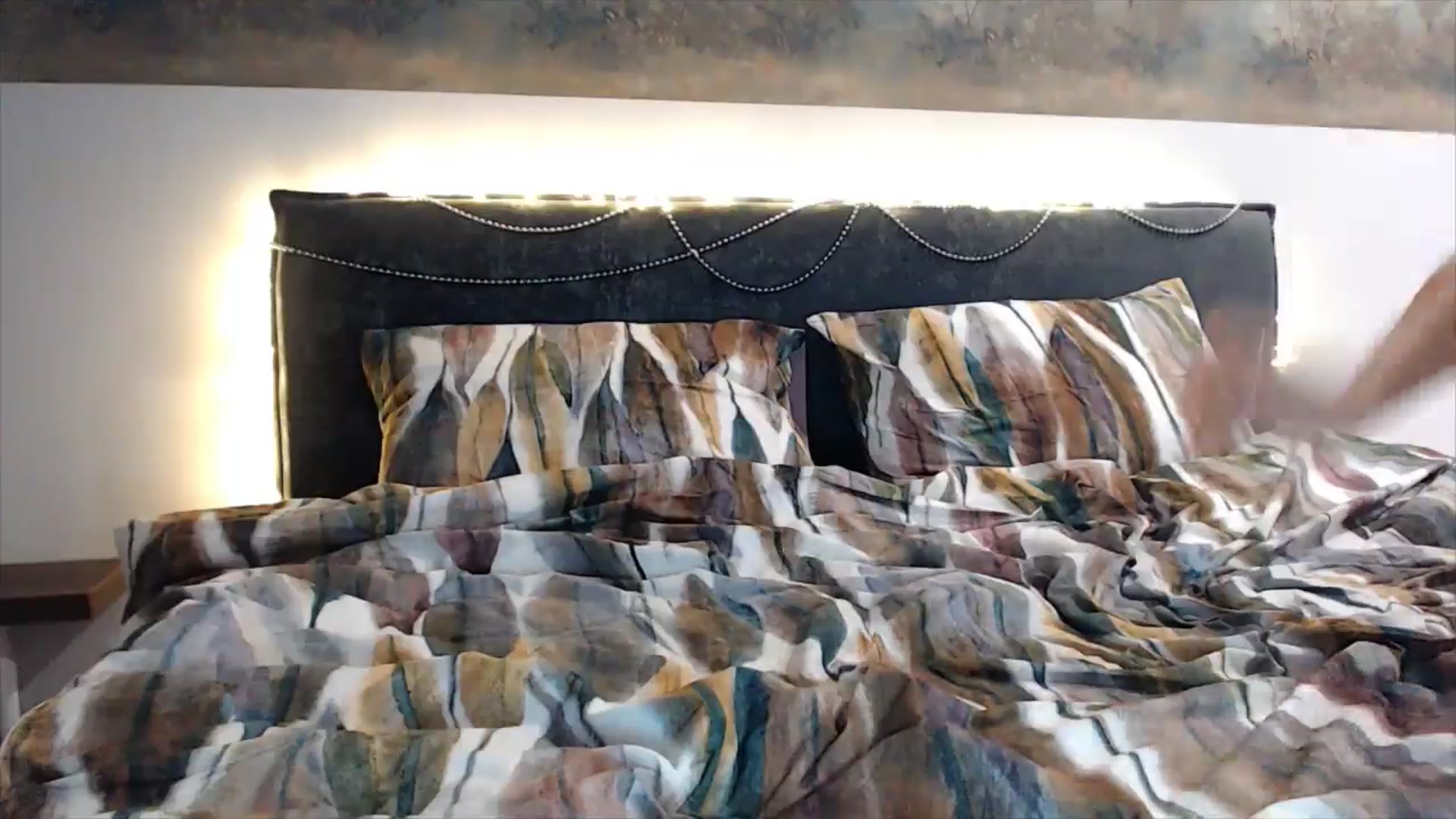 Gallery image thumbnail from fiancee's myfreecams stream on, 01/26/2025, 05:31 image 20 of 20