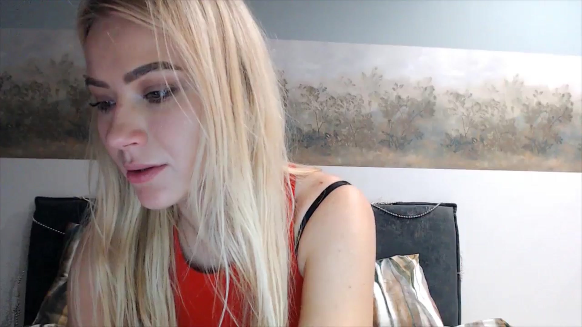 Gallery image thumbnail from fiancee's myfreecams stream on, 01/27/2025, 03:03 image 5 of 20