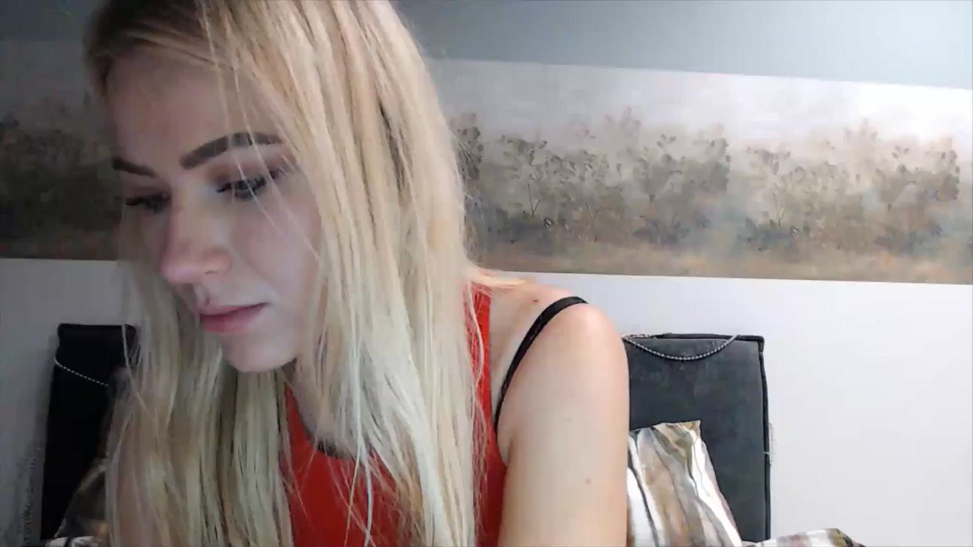 Gallery image thumbnail from fiancee's myfreecams stream on, 01/27/2025, 03:03 image 6 of 20
