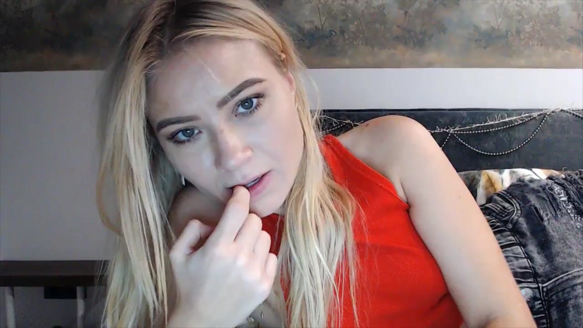 Gallery image thumbnail from fiancee's myfreecams stream on, 01/27/2025, 04:49 image 12 of 20