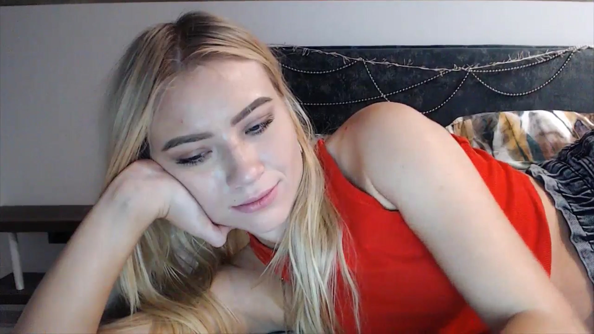 Gallery image thumbnail from fiancee's myfreecams stream on, 01/27/2025, 04:49 image 20 of 20