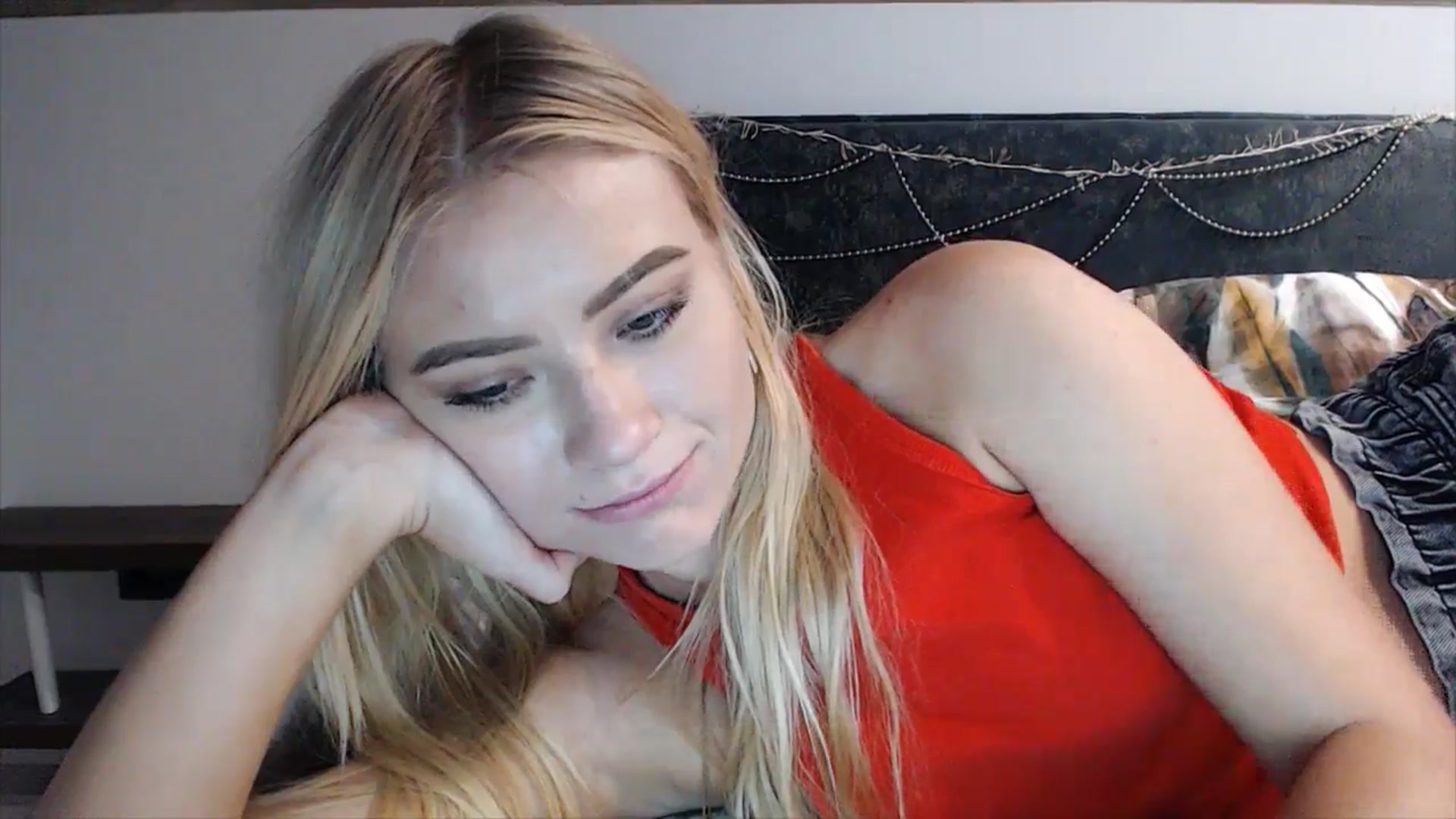 Gallery image thumbnail from fiancee's myfreecams stream on, 01/27/2025, 04:49 image 13 of 20
