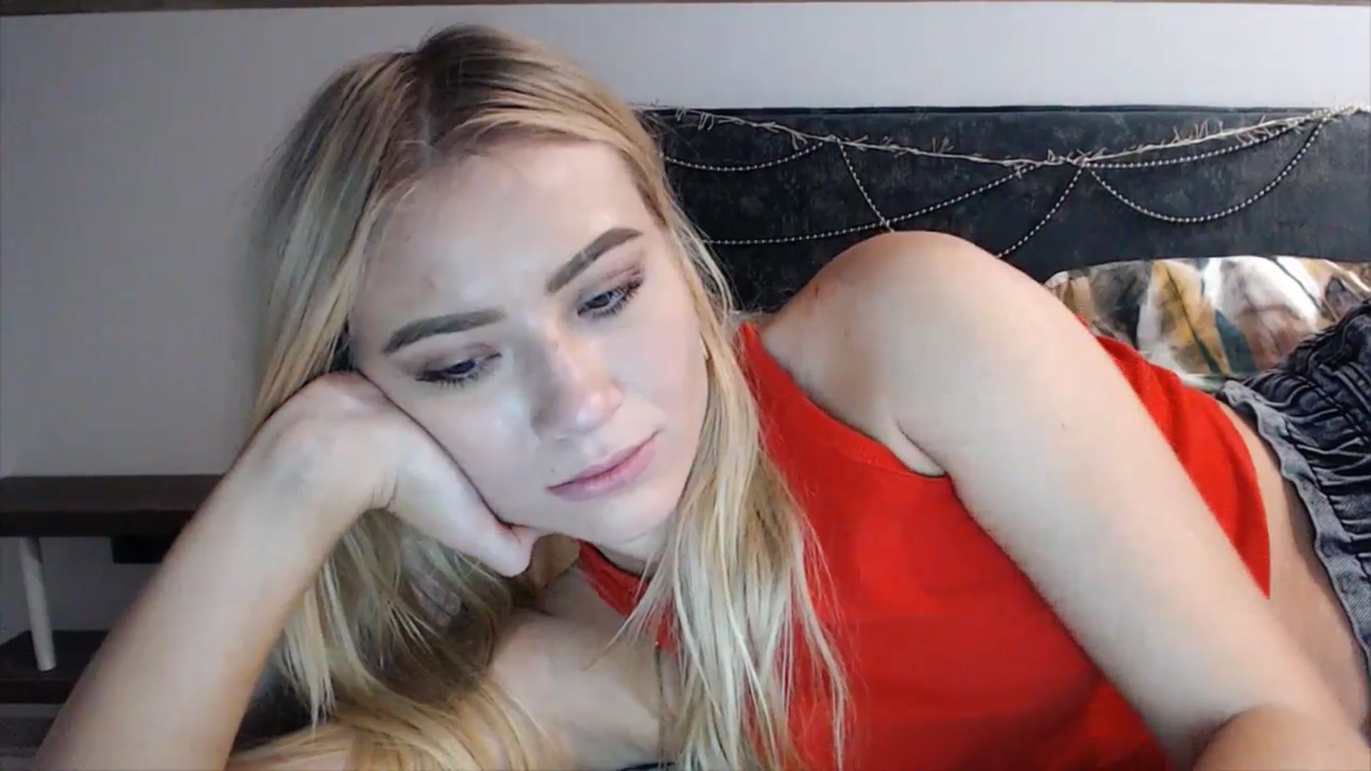 Gallery image thumbnail from fiancee's myfreecams stream on, 01/27/2025, 04:49 image 16 of 20