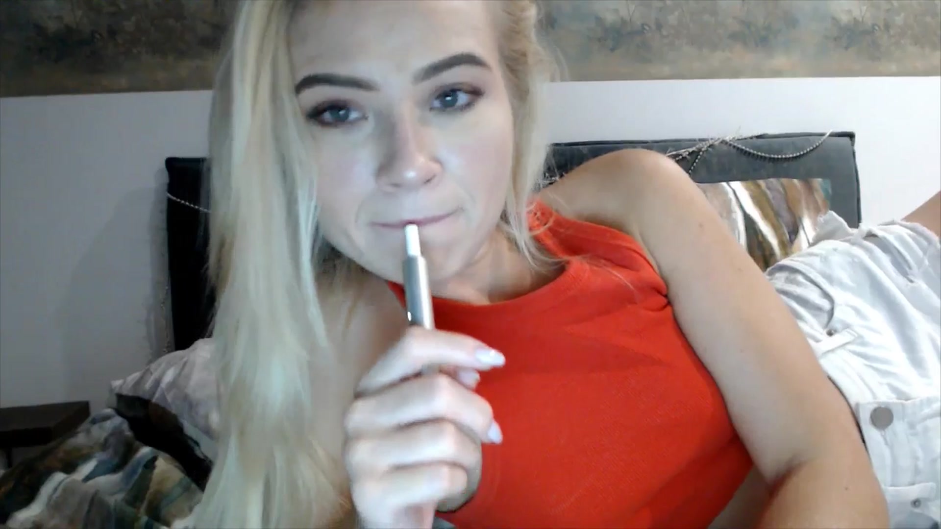 Gallery image thumbnail from fiancee's myfreecams stream on, 02/14/2025, 03:09 image 17 of 20
