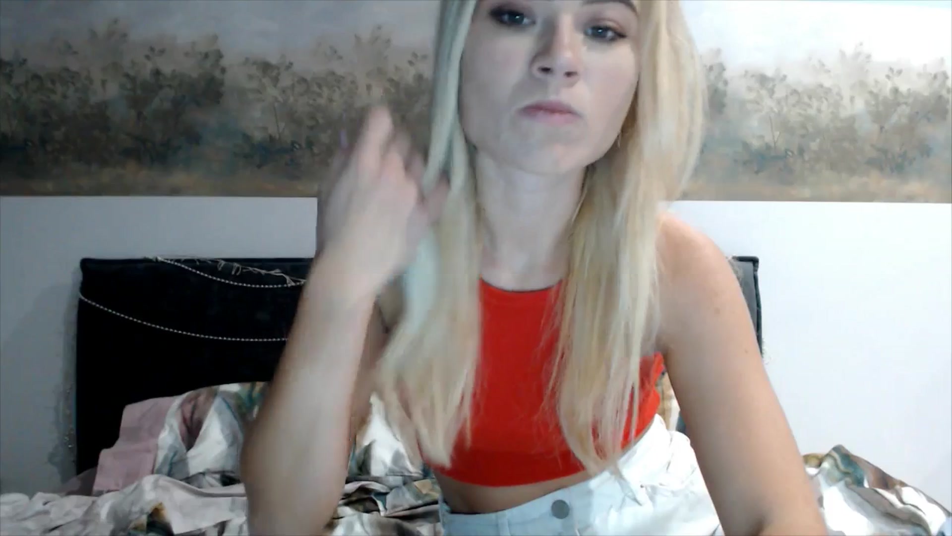 Gallery image thumbnail from fiancee's myfreecams stream on, 02/14/2025, 04:18 image 10 of 20