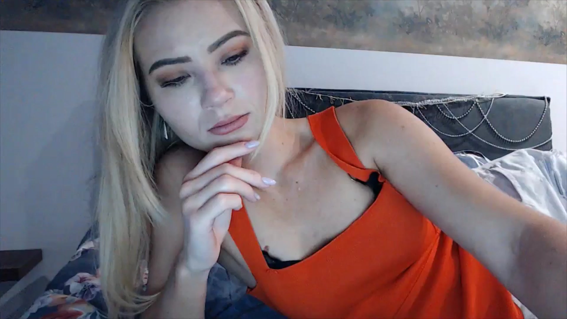 Gallery image thumbnail from fiancee's myfreecams stream on, 02/19/2025, 05:30 image 7 of 20