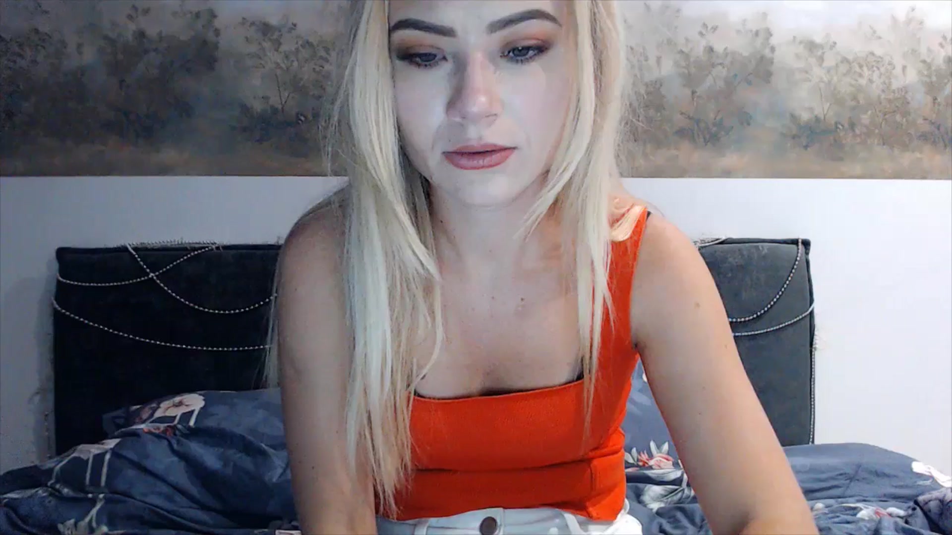 Gallery image thumbnail from fiancee's myfreecams stream on, 02/19/2025, 05:30 image 4 of 20