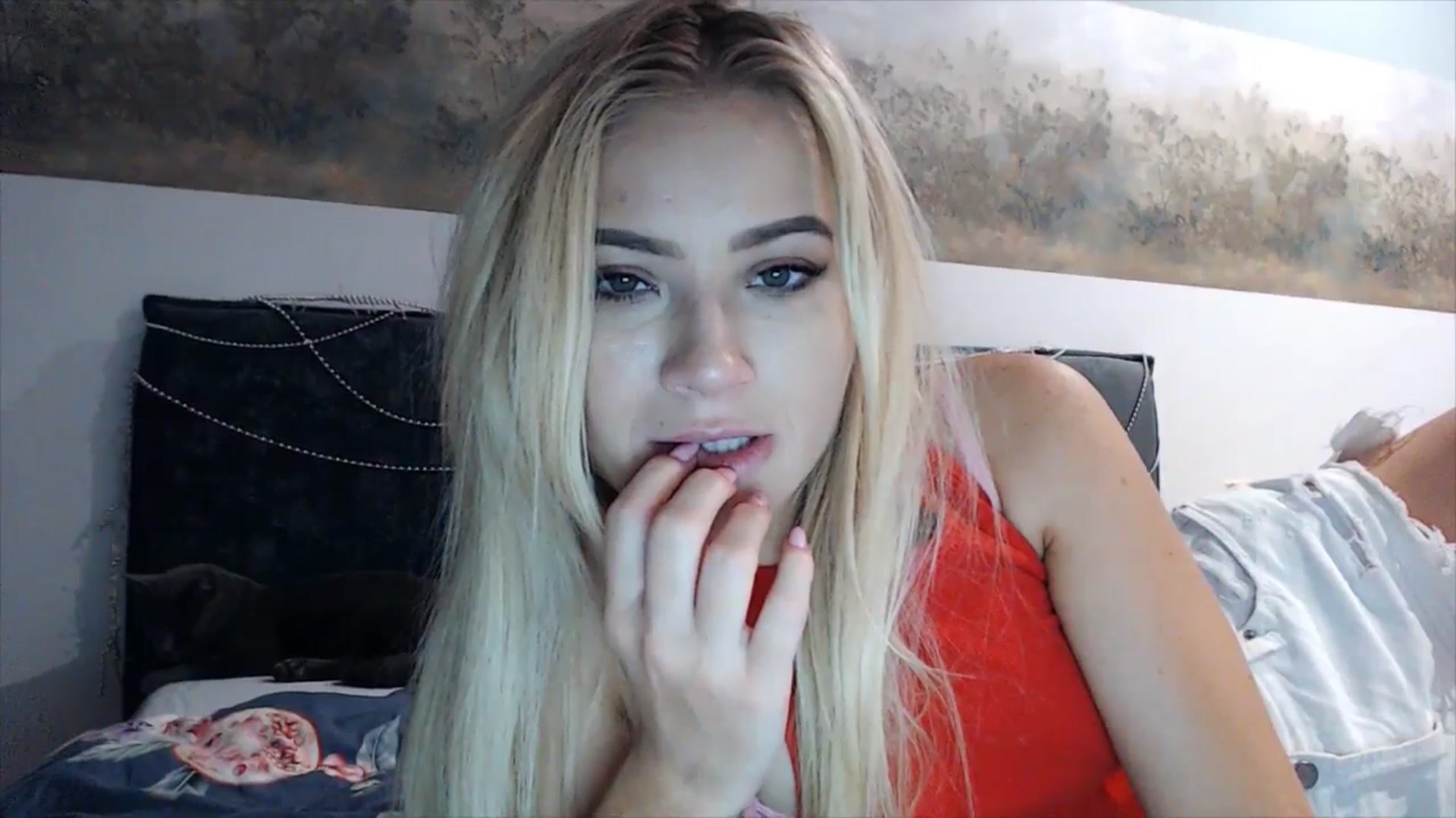 Gallery image thumbnail from fiancee's myfreecams stream on, 02/27/2025, 02:48 image 18 of 20