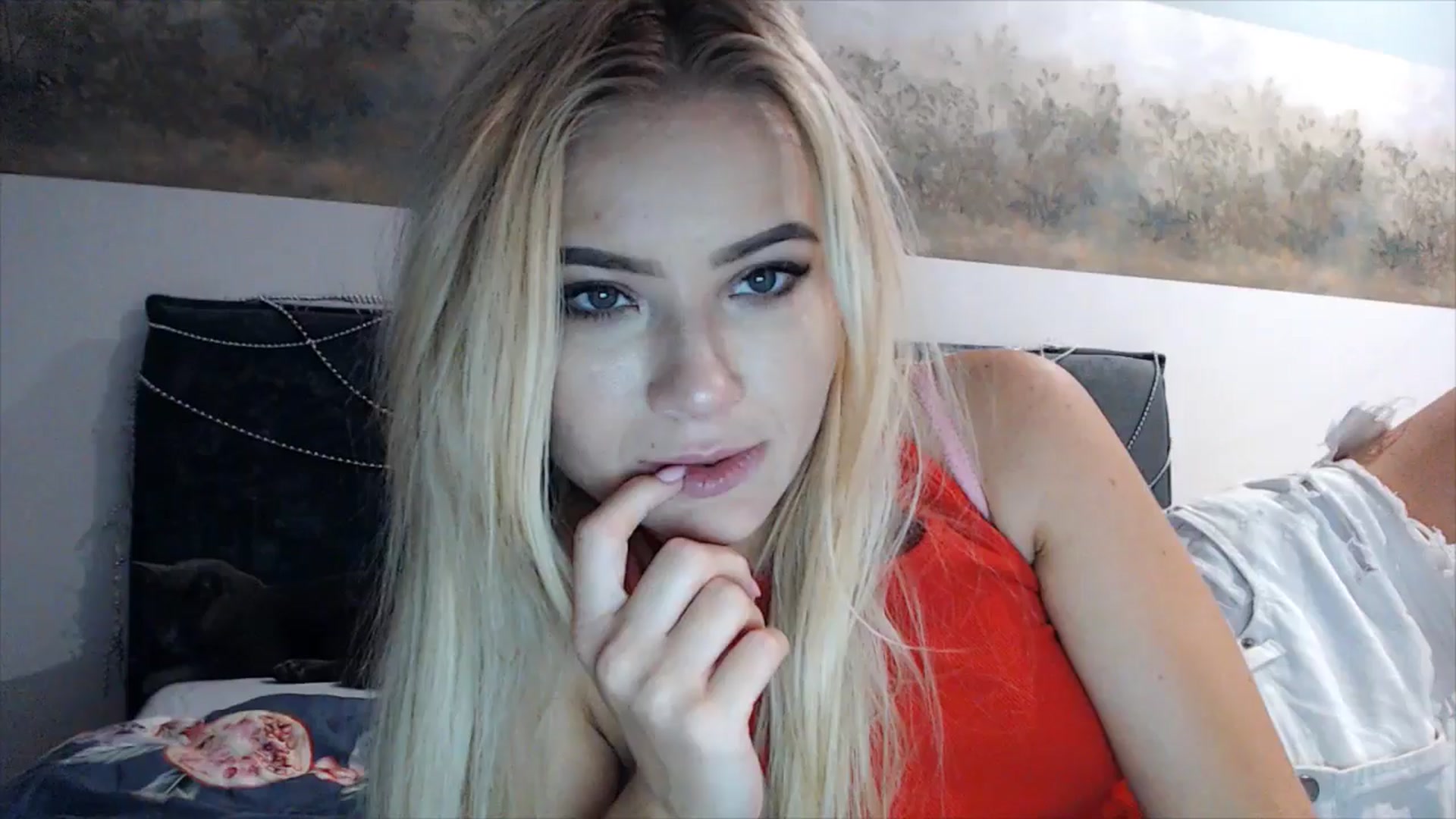 Gallery image thumbnail from fiancee's myfreecams stream on, 02/27/2025, 02:48 image 13 of 20