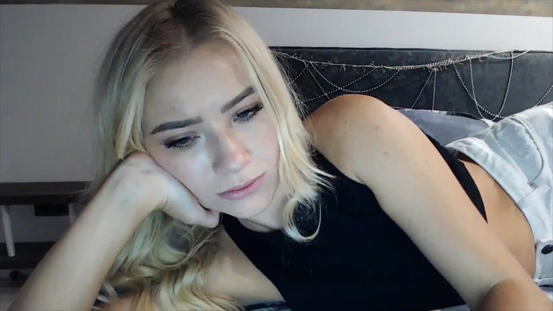 Gallery image thumbnail from fiancee's myfreecams stream on, 02/28/2025, 02:15 image 7 of 20
