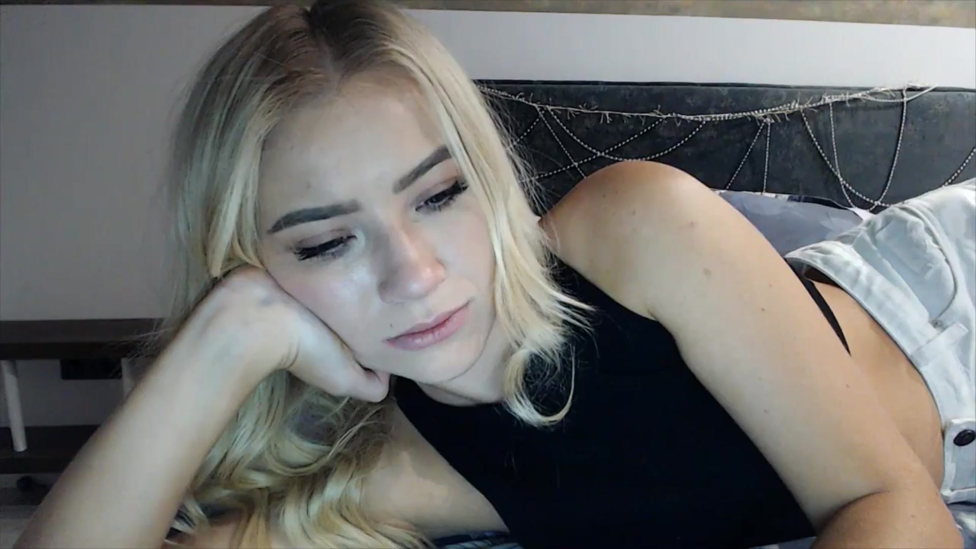 Gallery image thumbnail from fiancee's myfreecams stream on, 02/28/2025, 02:15 image 8 of 20