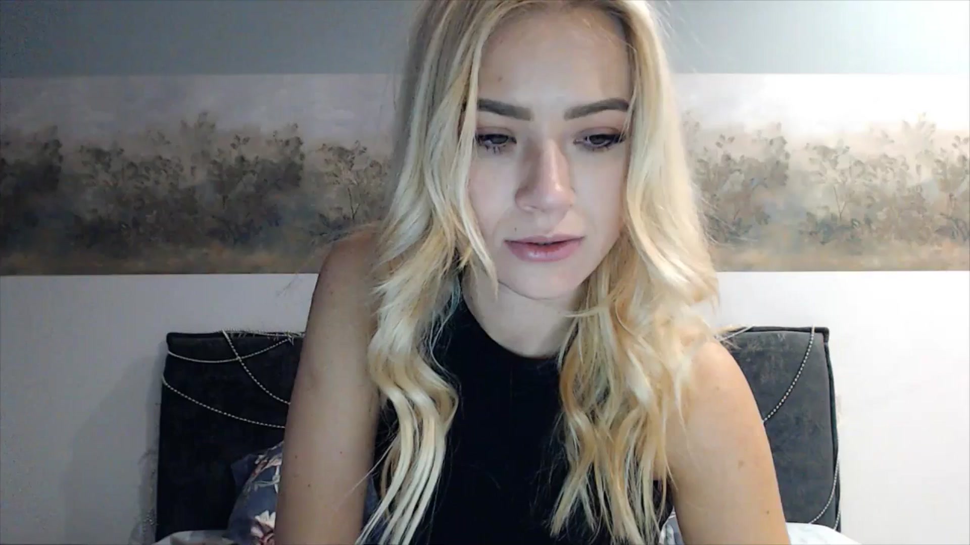 Gallery image thumbnail from fiancee's myfreecams stream on, 02/28/2025, 04:44 image 10 of 20